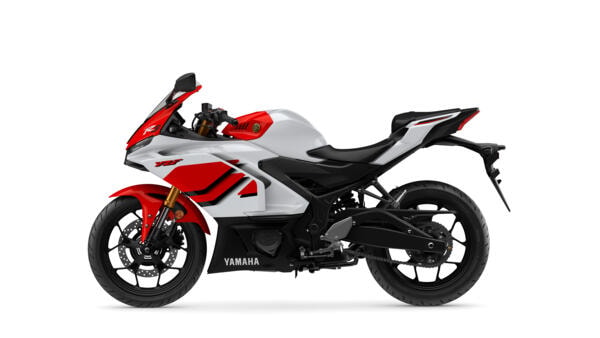 YAMAHA YZF-R3-showroom-element-2