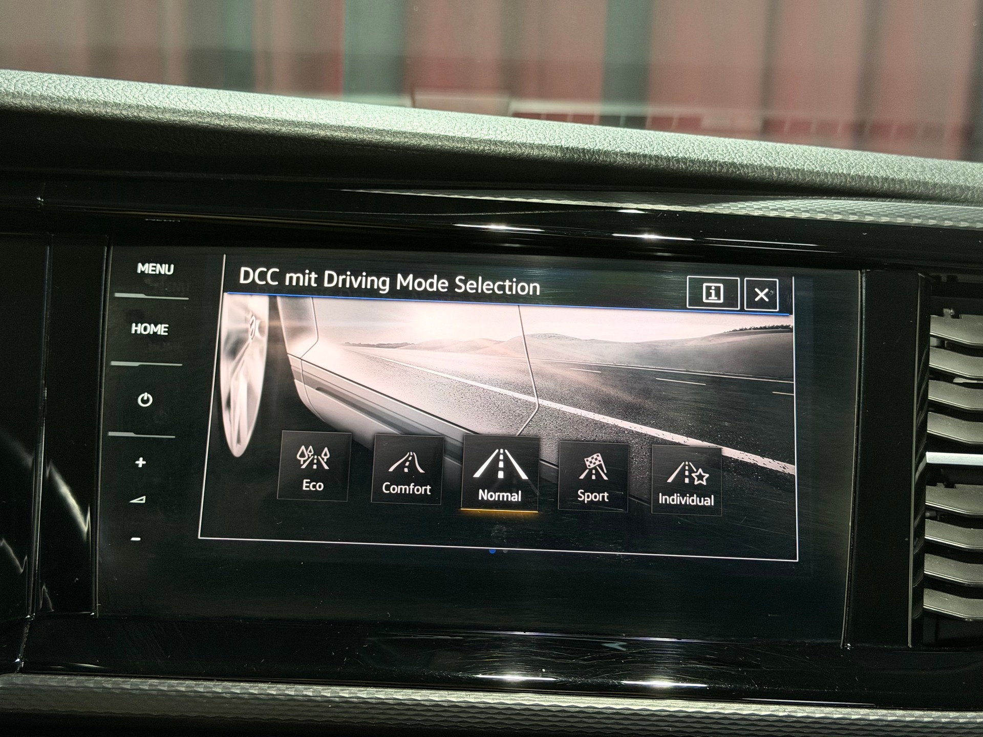 VW T6.1 Multivan 2.0 Bi-TDI Highline Liberty 4Mot. DSG - BULLI Sonderausstattung-image-20