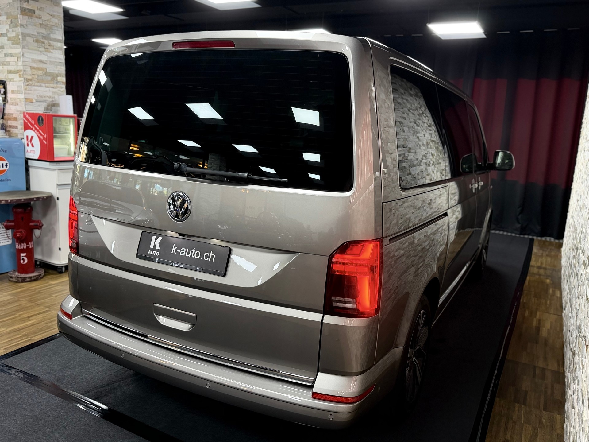 VW T6.1 Multivan 2.0 Bi-TDI Highline Liberty 4Mot. DSG - BULLI Sonderausstattung-image-4
