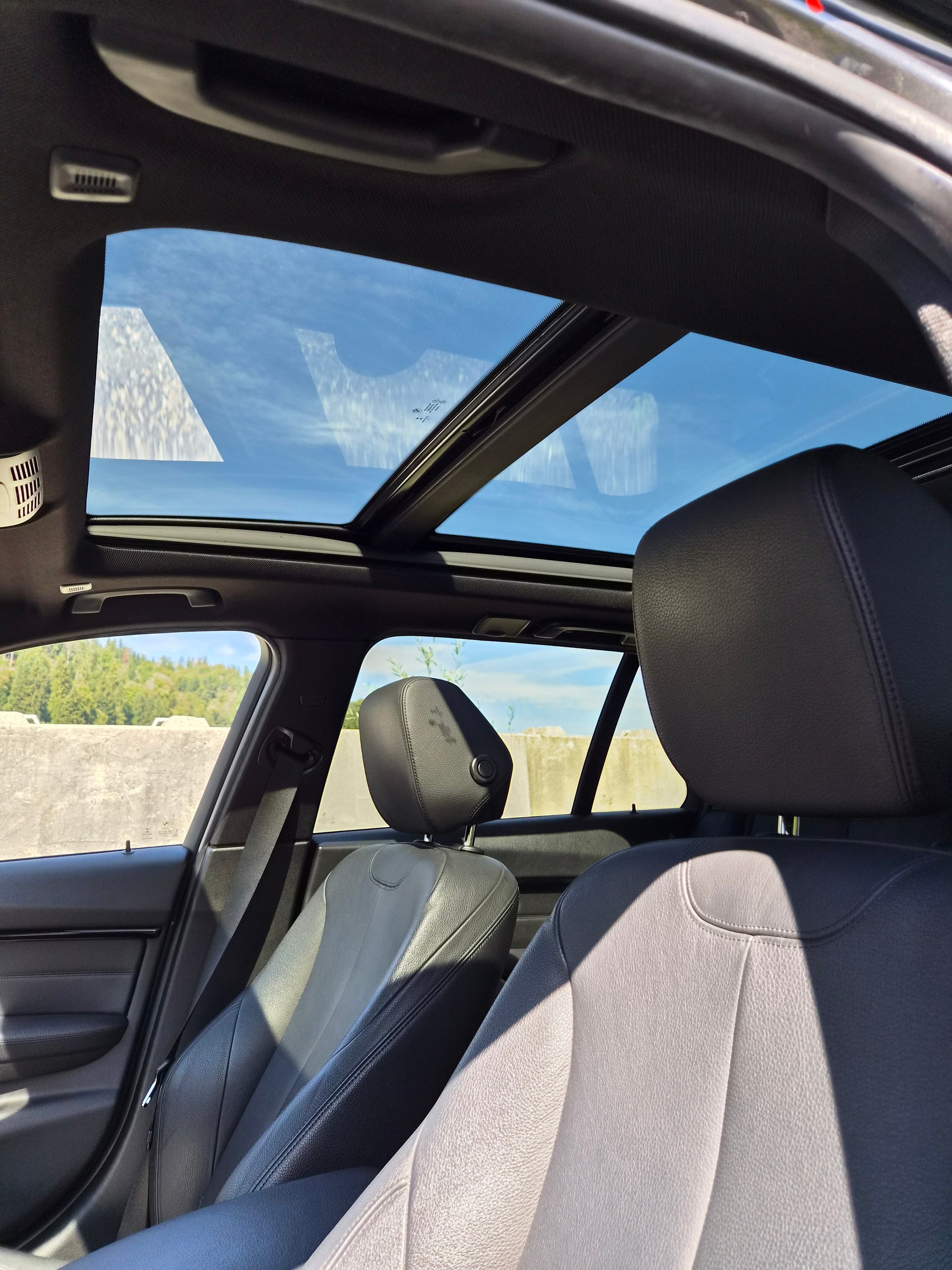 BMW 330d xDrive-image-5