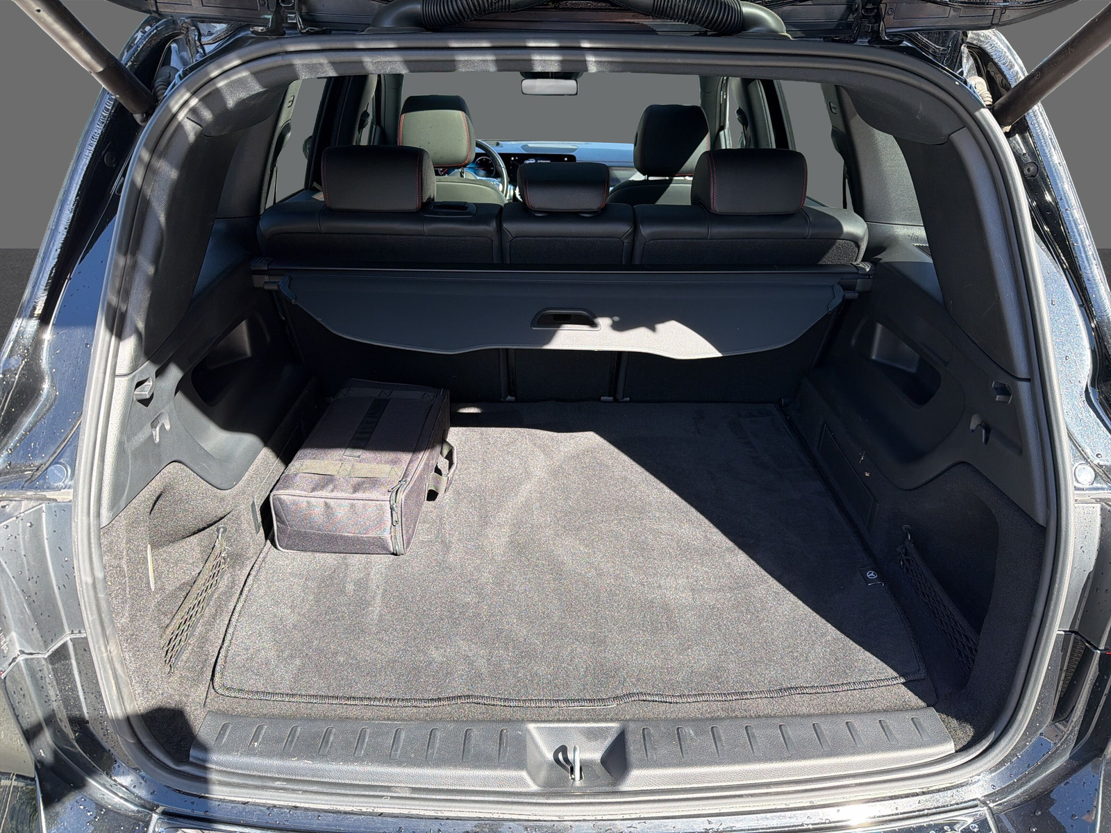 MERCEDES-BENZ EQB 350 AMG Line 4Matic-image-18