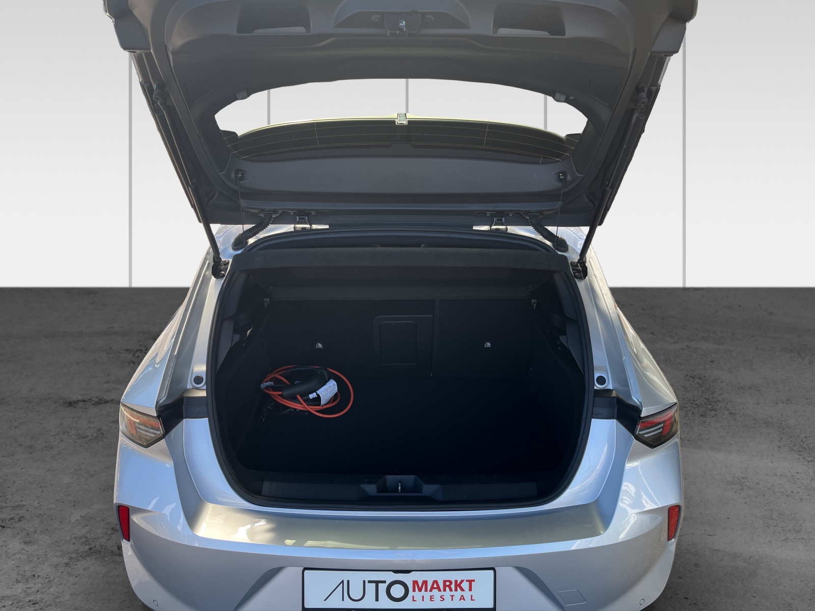 OPEL Astra 1.6 PHEV Turbo Swiss Plus A-image-11
