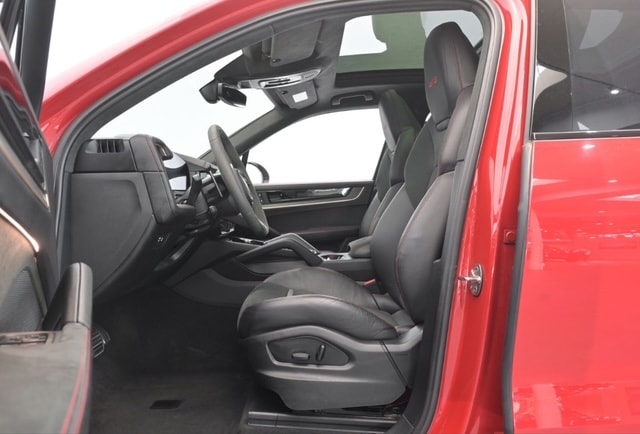 PORSCHE Cayenne GTS Tiptronic-image-8