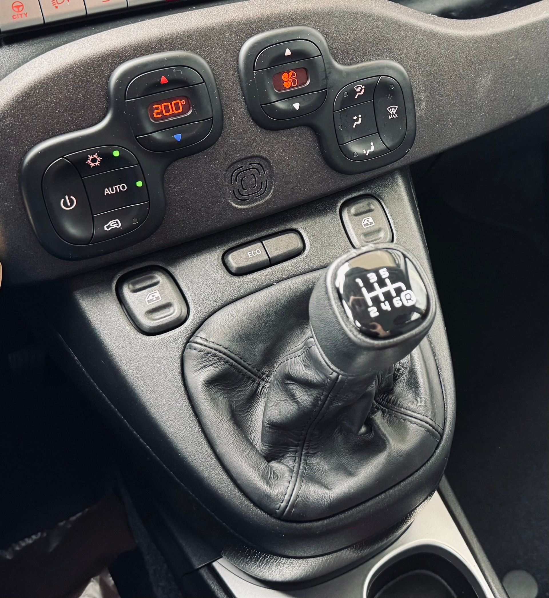 FIAT Panda 0.9 Twinair Turbo Cross 4x4-image-14