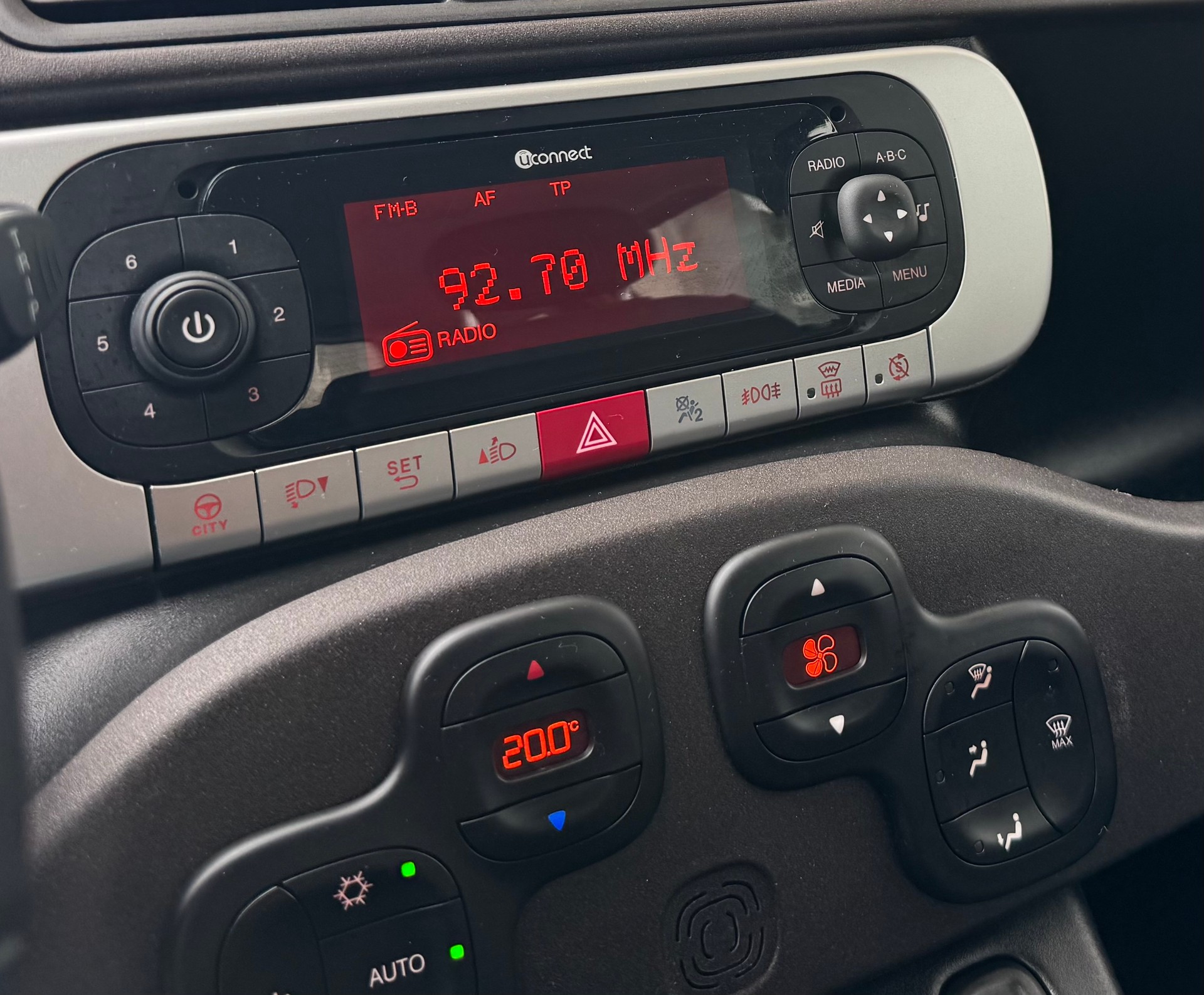 FIAT Panda 0.9 Twinair Turbo Cross 4x4-image-13