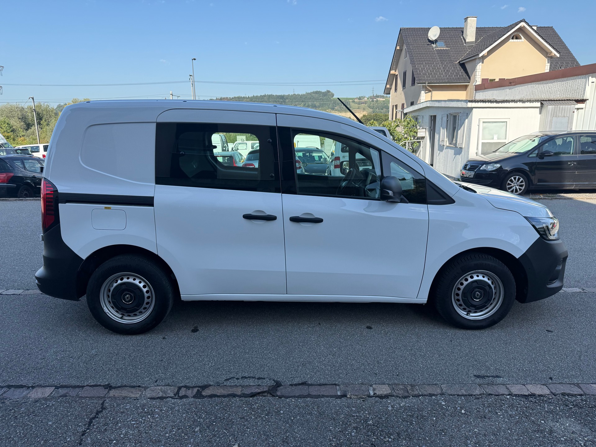 RENAULT Kangoo Van 1.5 dCi Standard 95 Extra-image-6