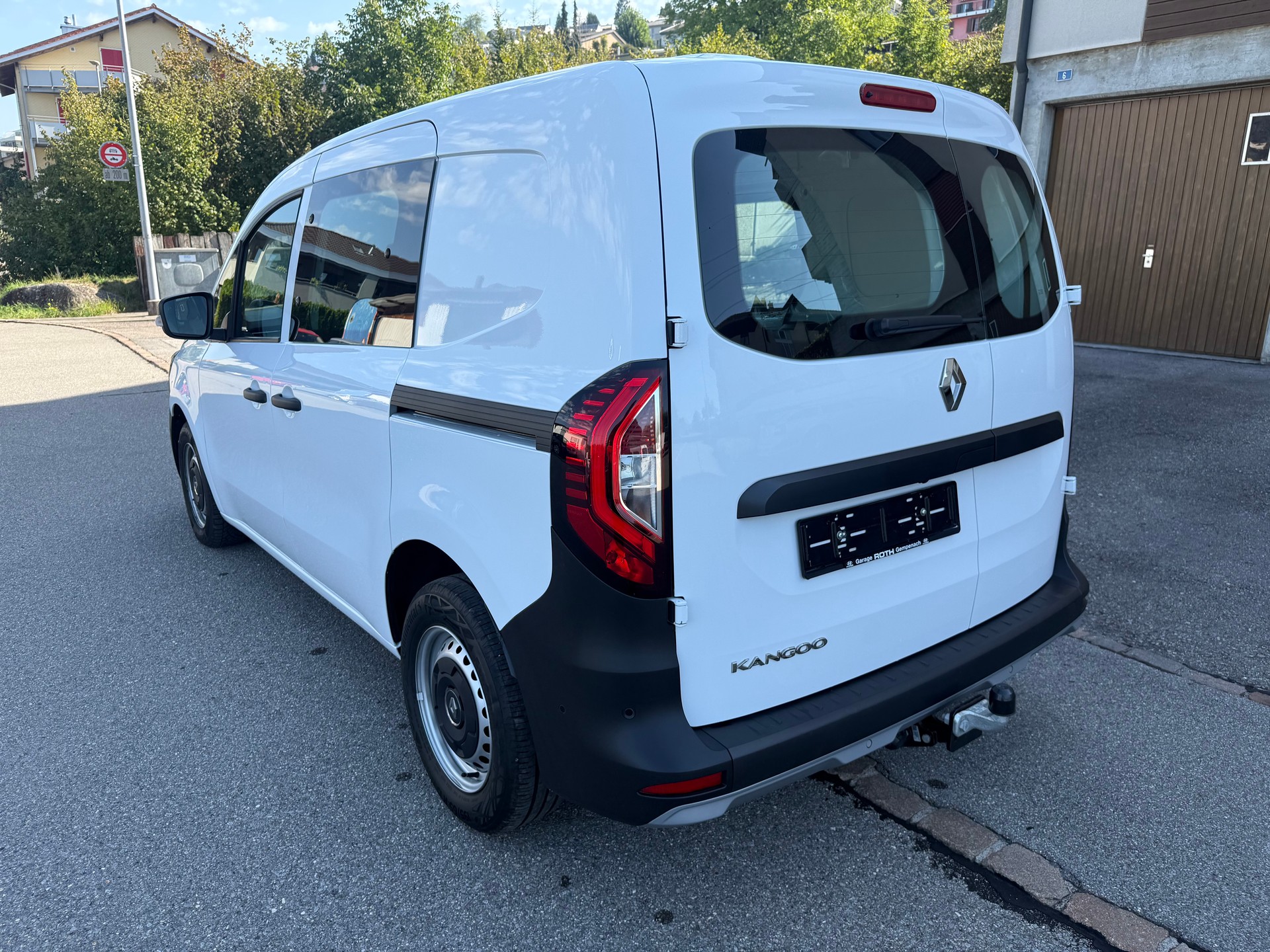 RENAULT Kangoo Van 1.5 dCi Standard 95 Extra-image-4