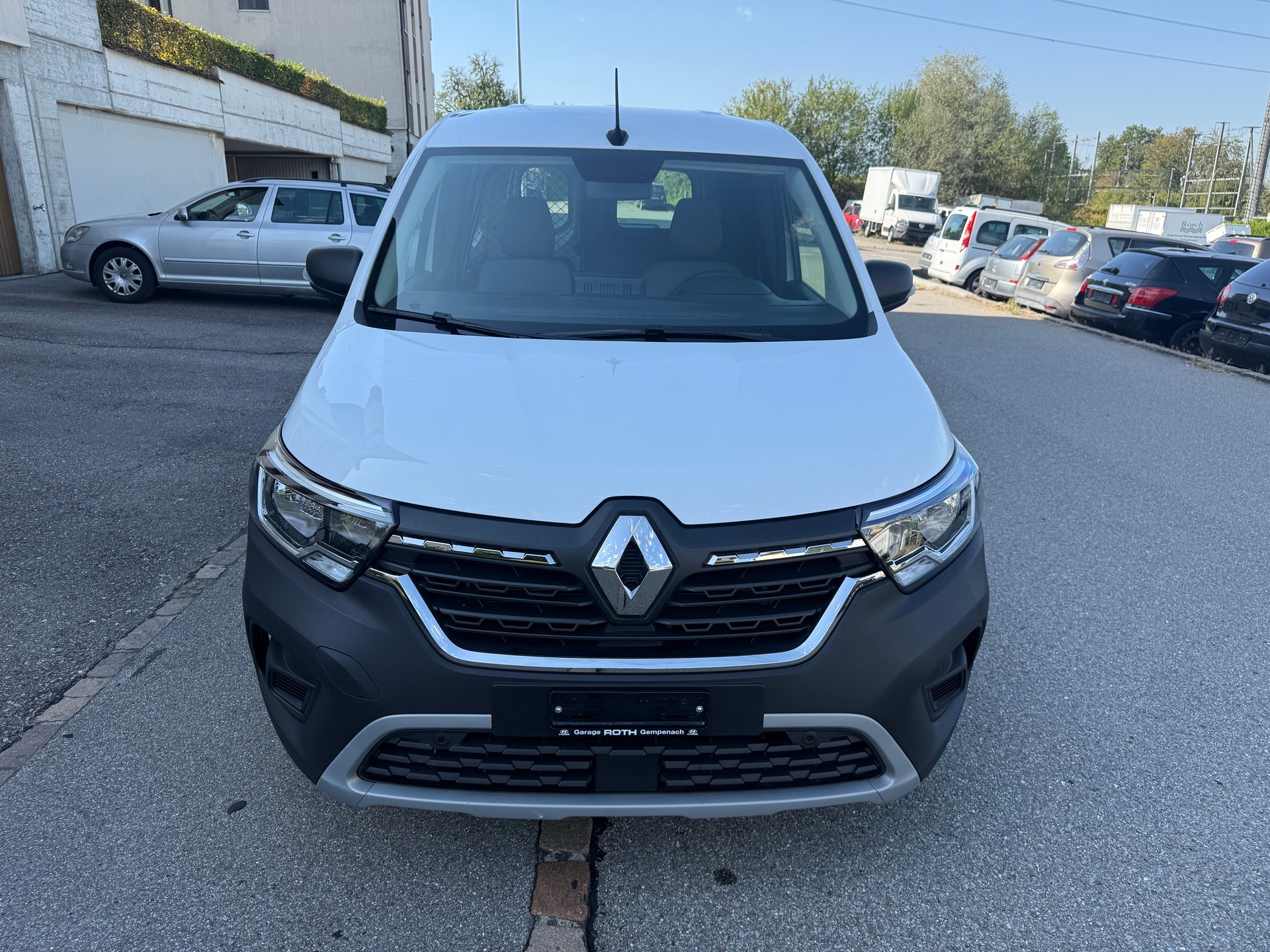 RENAULT Kangoo Van 1.5 dCi Standard 95 Extra-image-0