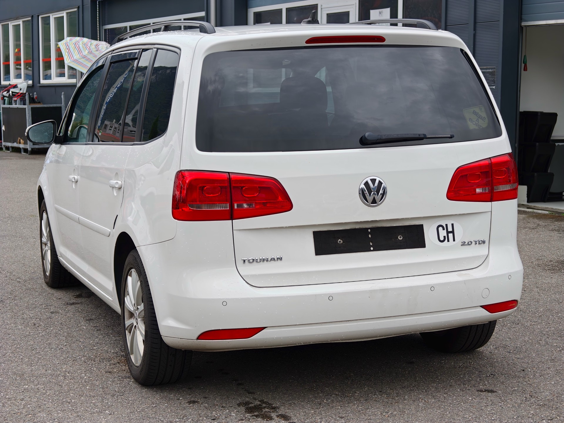 VW Touran 2.0 TDI Highline DSG-image-4