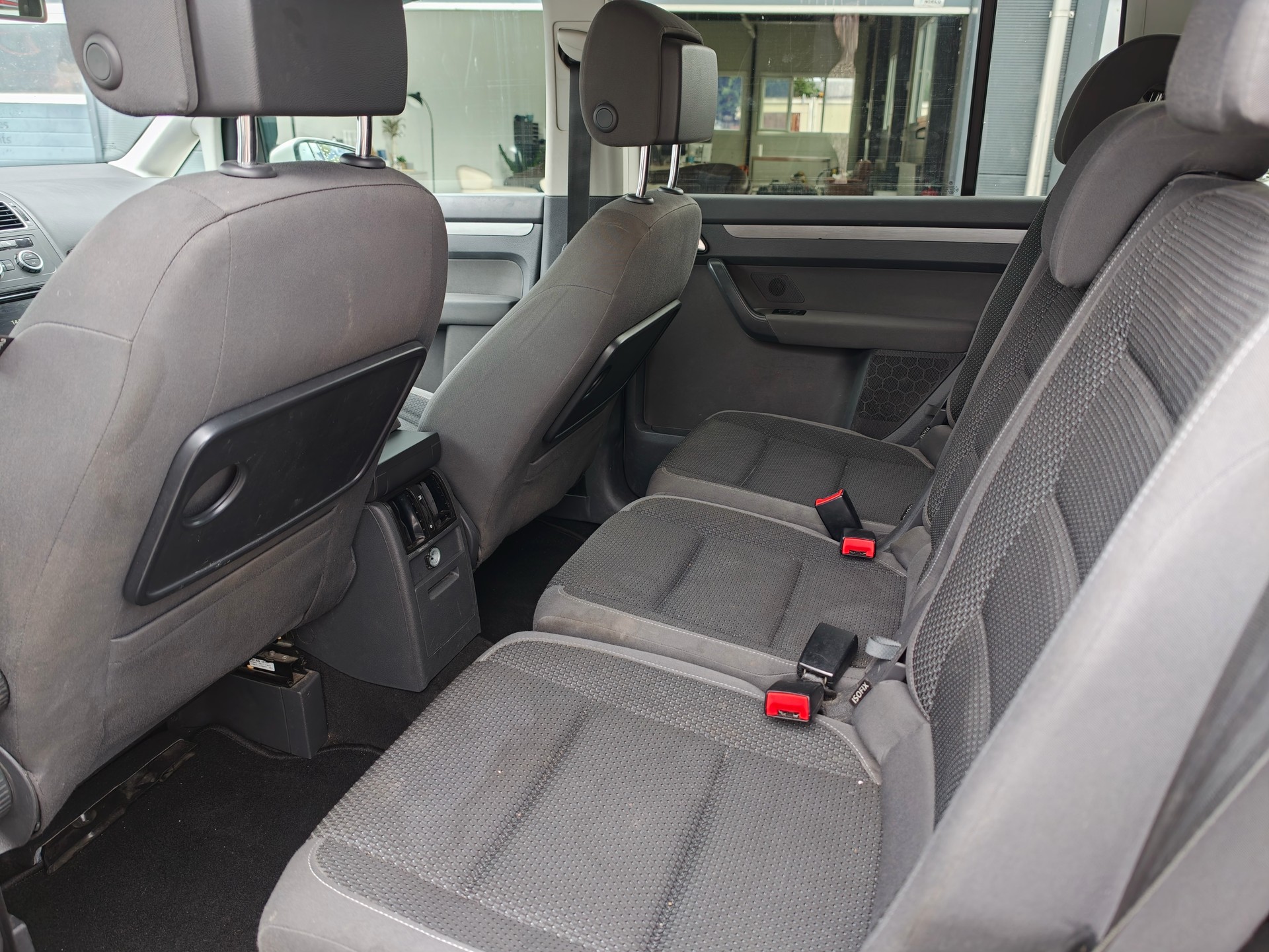 VW Touran 2.0 TDI Highline DSG-image-5