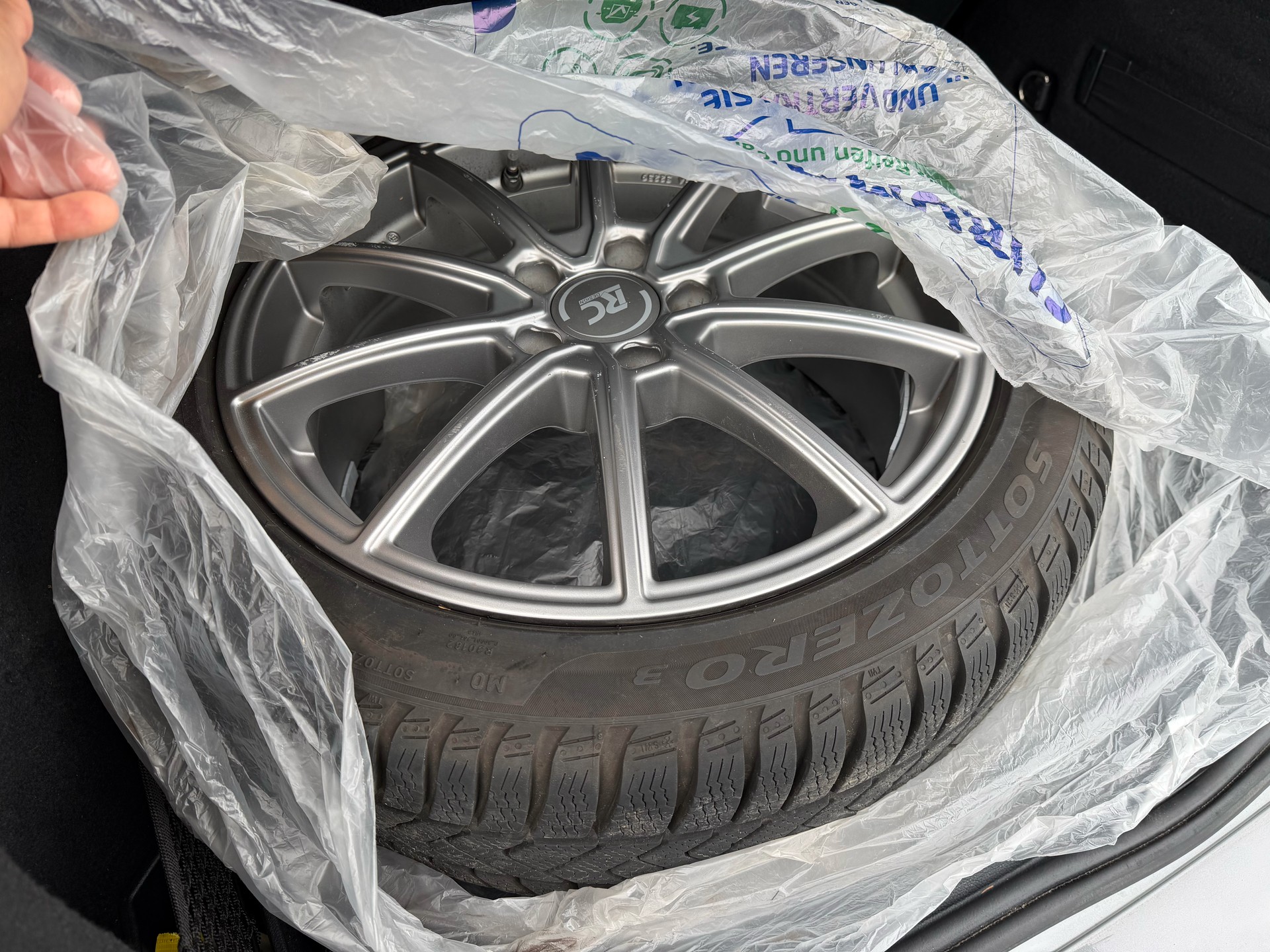 MERCEDES-BENZ B 200 d Night Star-image-5