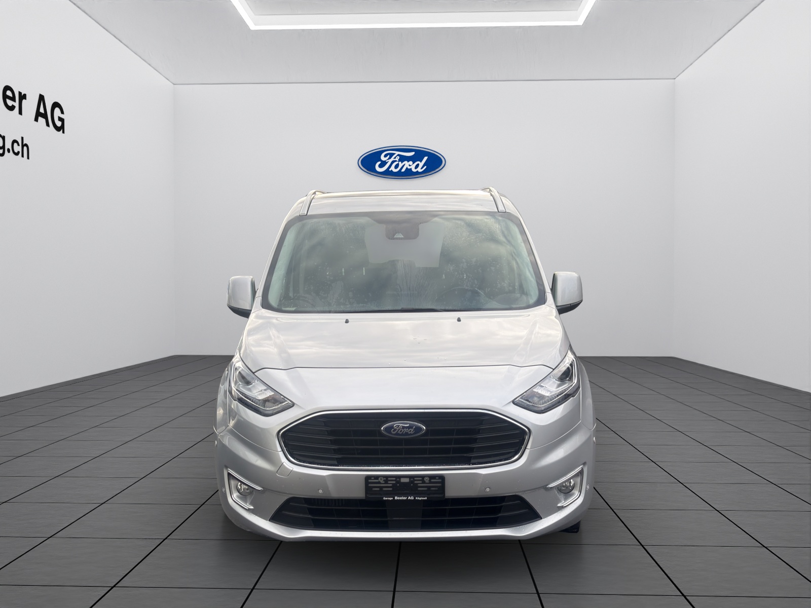 FORD Tourneo Grand Connect 1.5 EcoBlue 120 Titanium-showroom-element-1