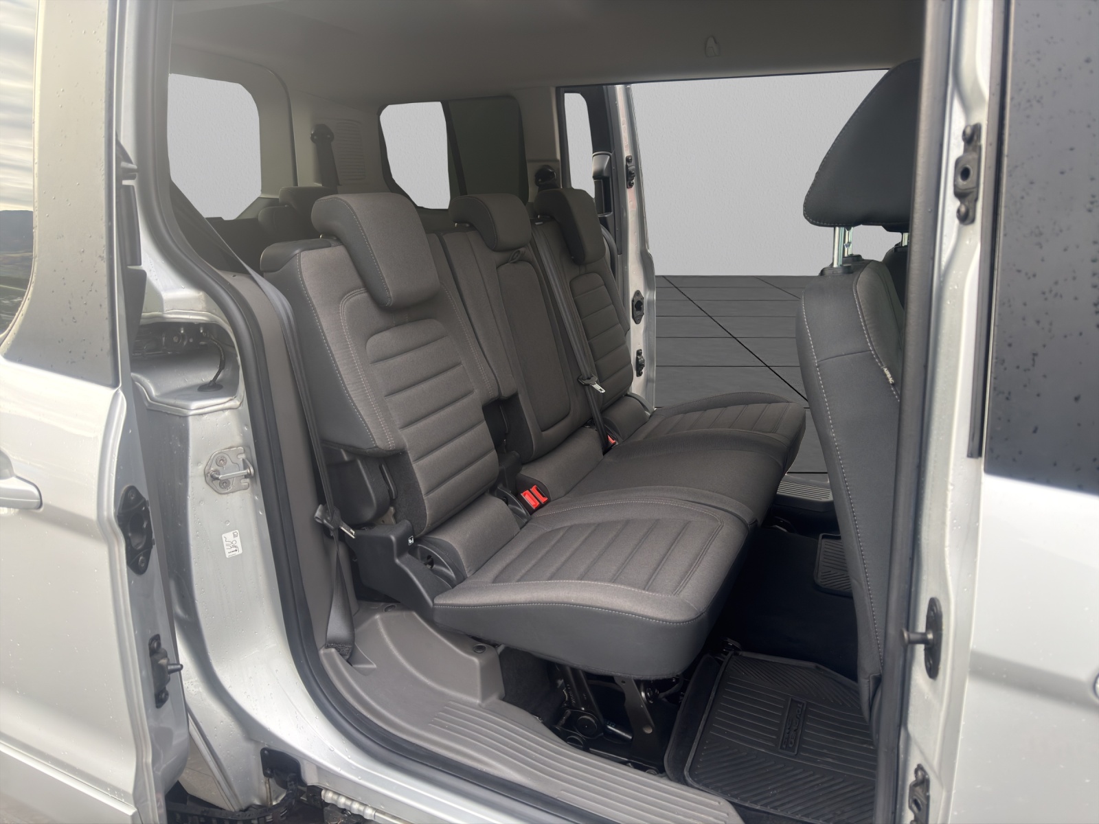 FORD Tourneo Grand Connect 1.5 EcoBlue 120 Titanium-image-13