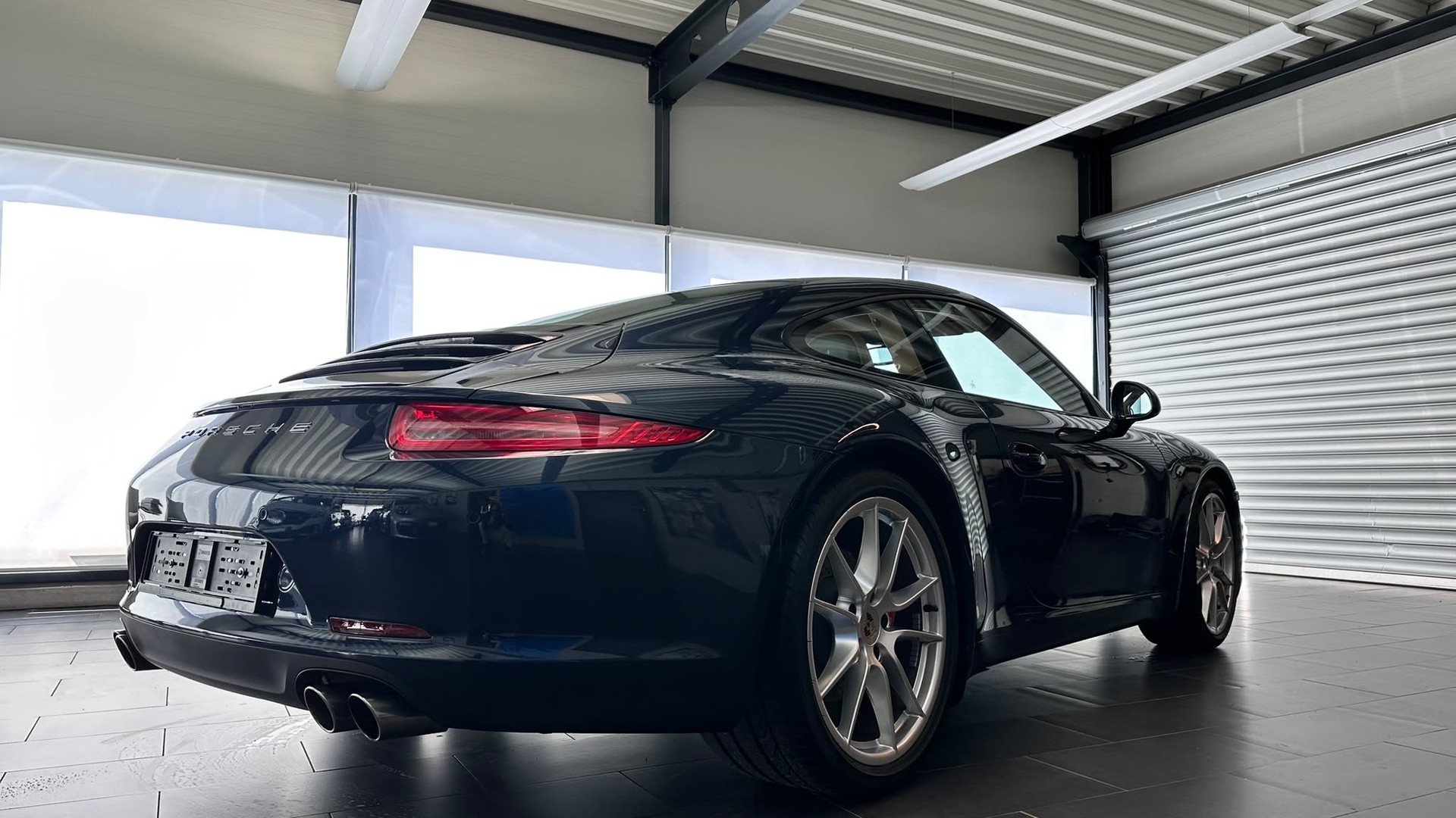 PORSCHE 911 Coupé 3.8 Carrera S PDK-image-2