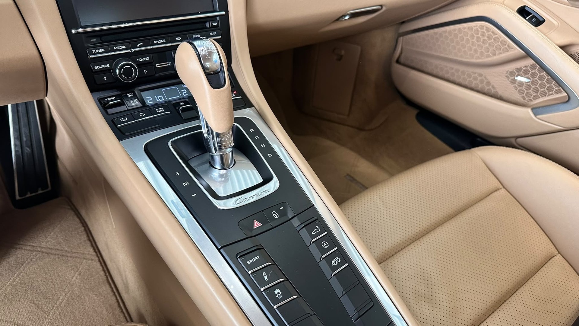 PORSCHE 911 Coupé 3.8 Carrera S PDK-image-13
