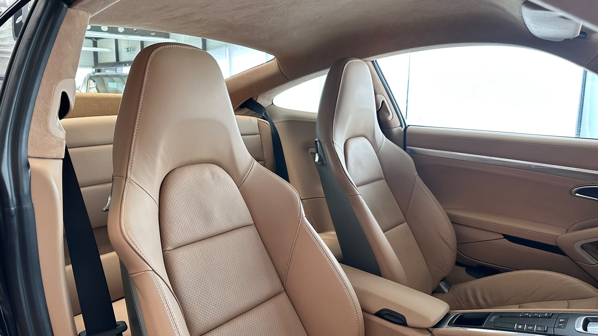 PORSCHE 911 Coupé 3.8 Carrera S PDK-image-7