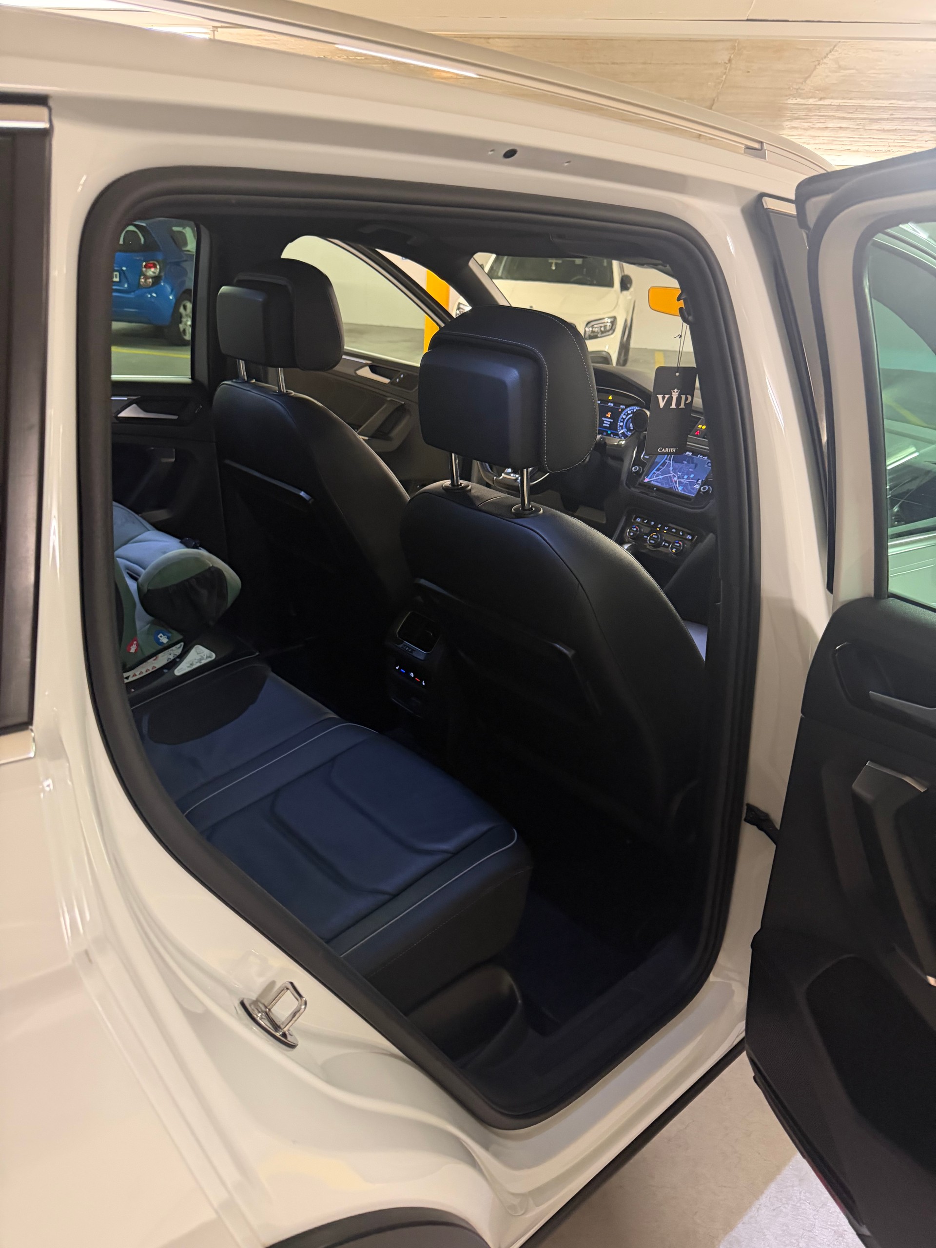 VW Tiguan 2.0 TSI TSI R-Line 4 Motion DSG-image-5