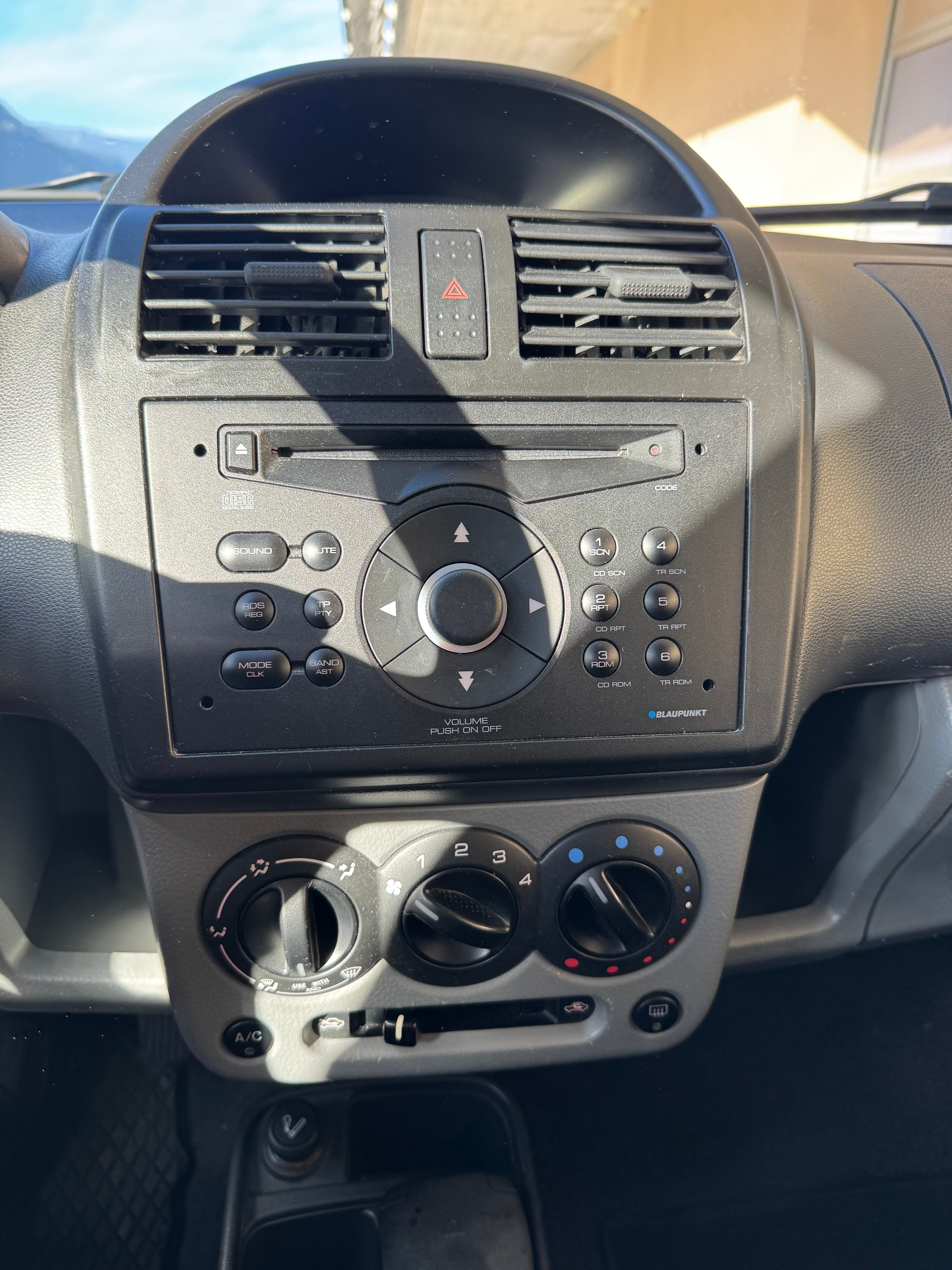 SUBARU G3X Justy 1.5 AWD-image-8