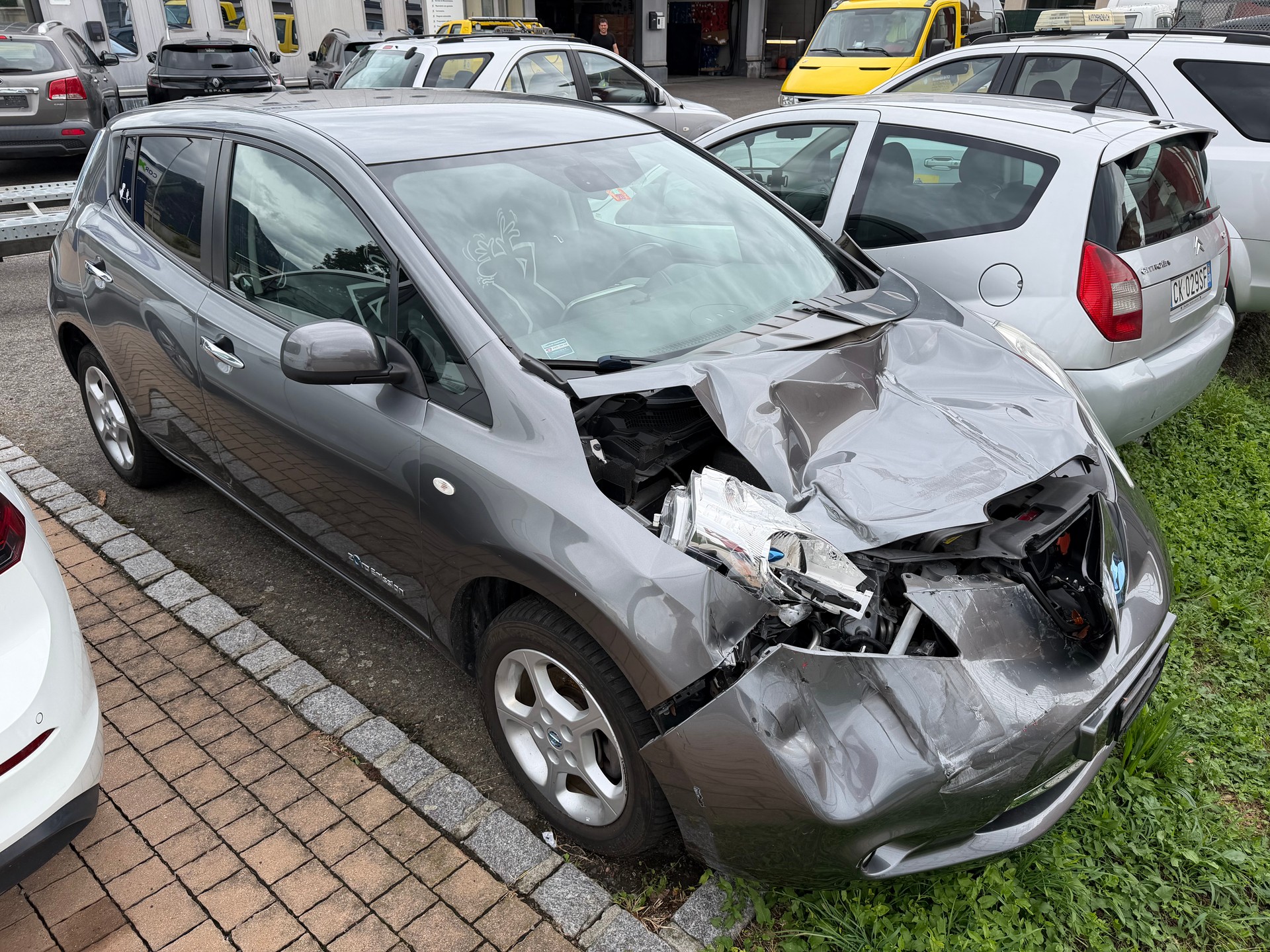 NISSAN Leaf visia 24kWh (incl battery)-image-2