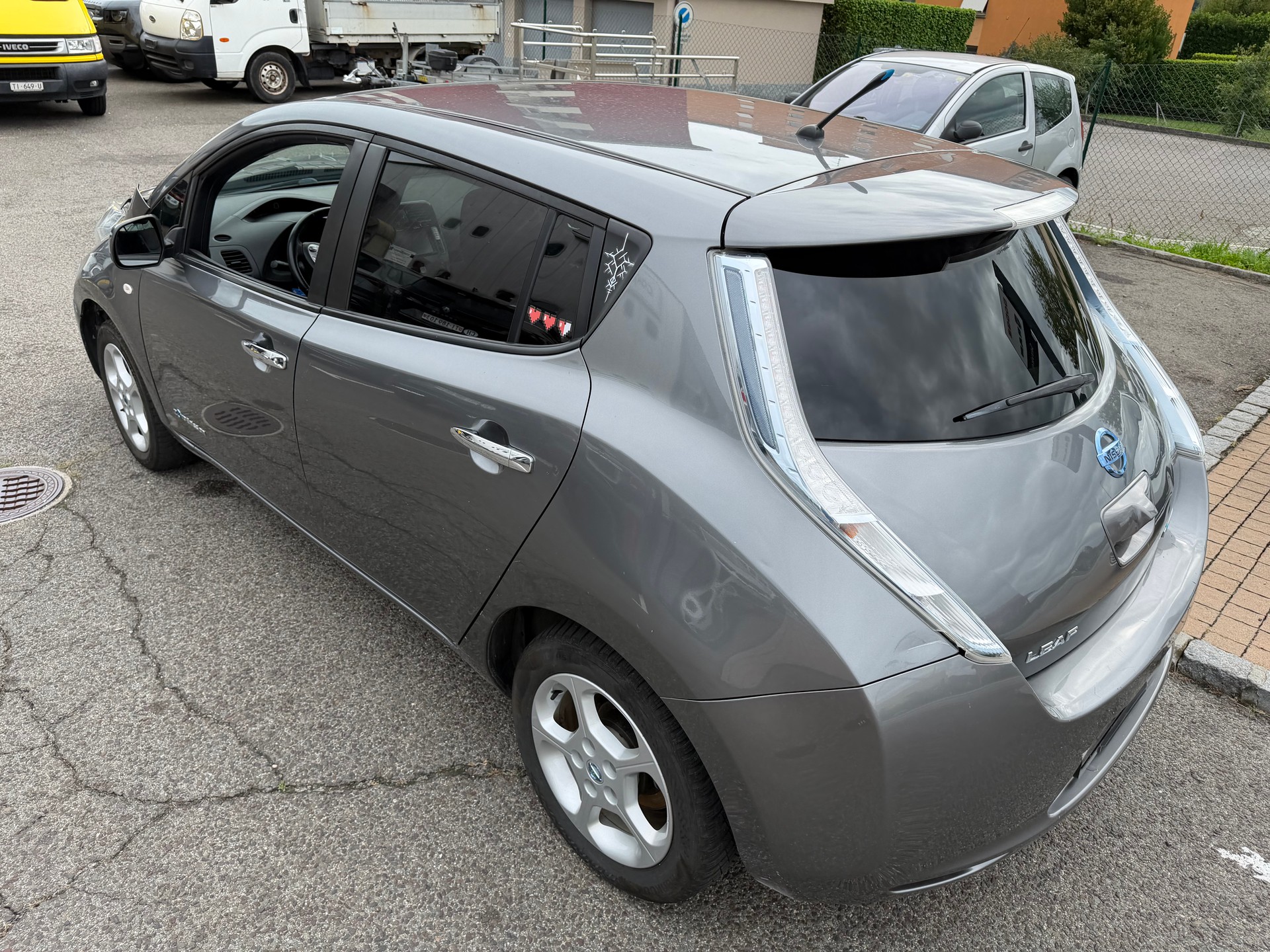 NISSAN Leaf visia 24kWh (incl battery)-image-11