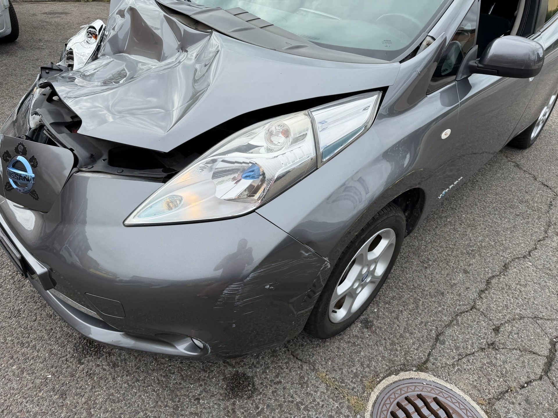 NISSAN Leaf visia 24kWh (incl battery)-image-0