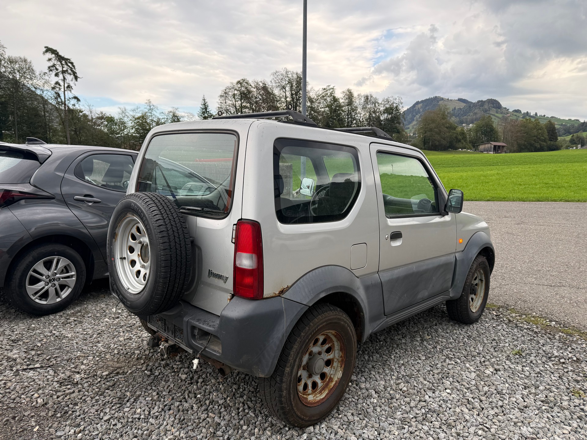 SUZUKI Jimny 1.3 16V-showroom-element-1