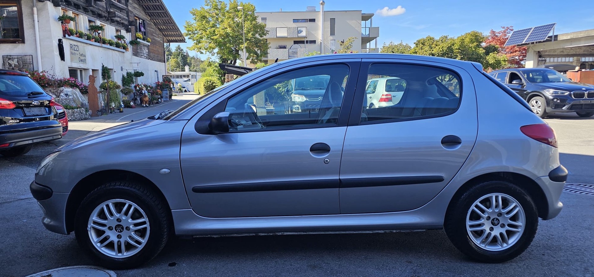 PEUGEOT 206 1.6 16V (XT) Premium-image-4