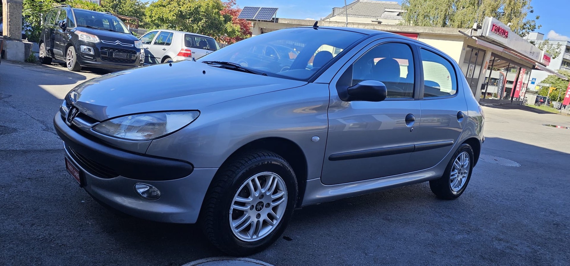 PEUGEOT 206 1.6 16V (XT) Premium-image-1