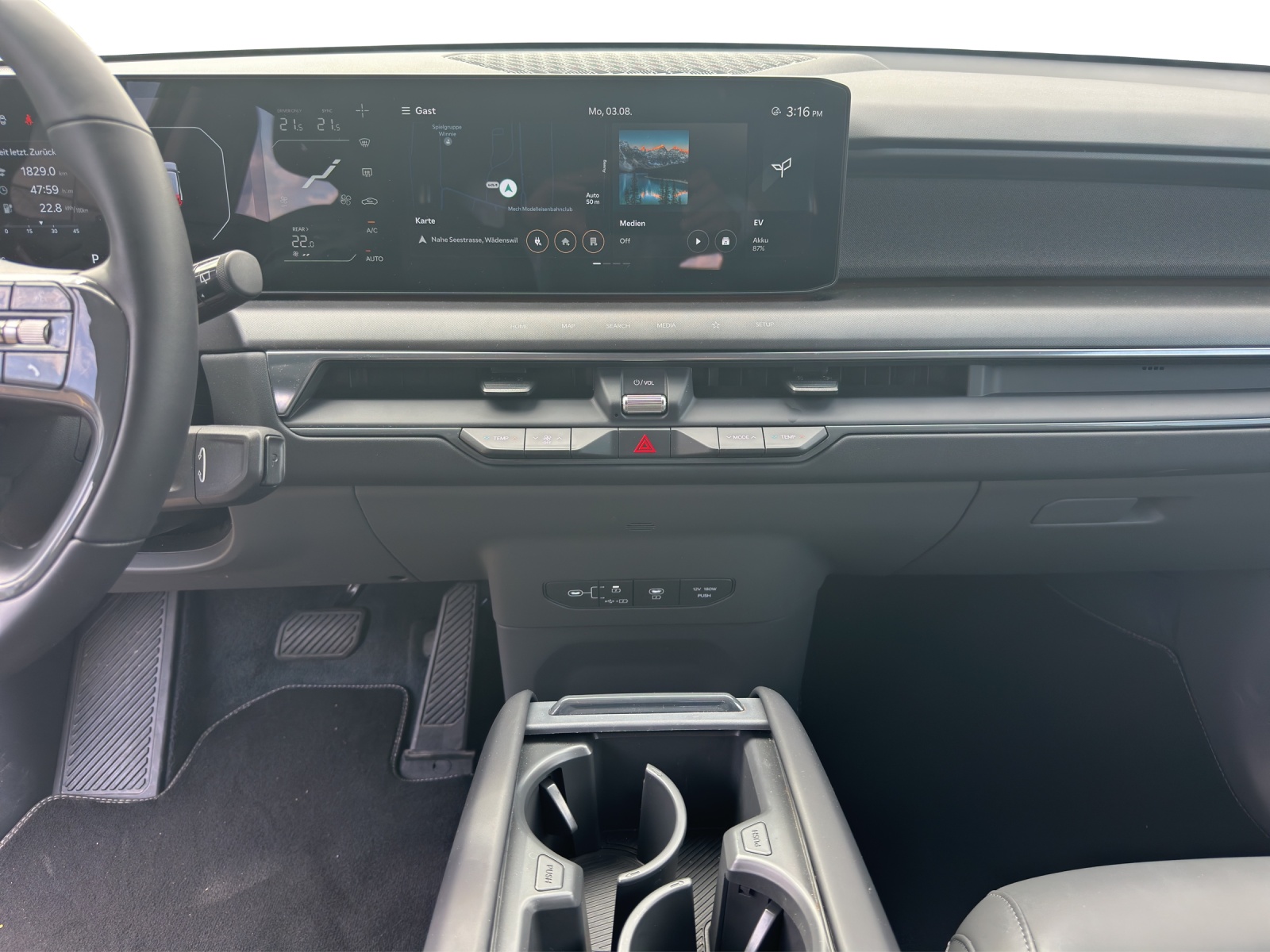 KIA EV9 99.8 kWh Earth 4x4-image-6