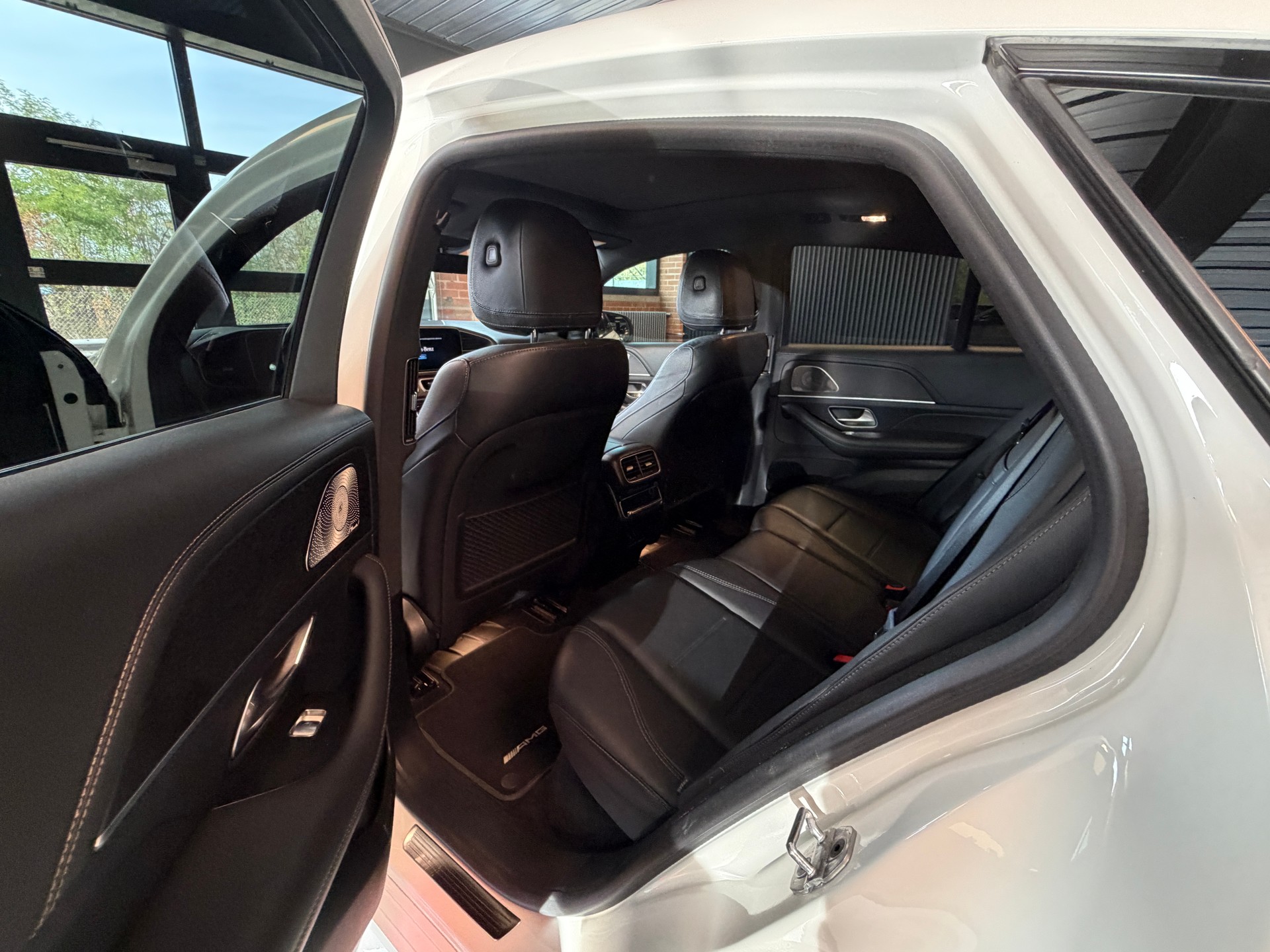 MERCEDES-BENZ GLE 400 d 4matic-image-4