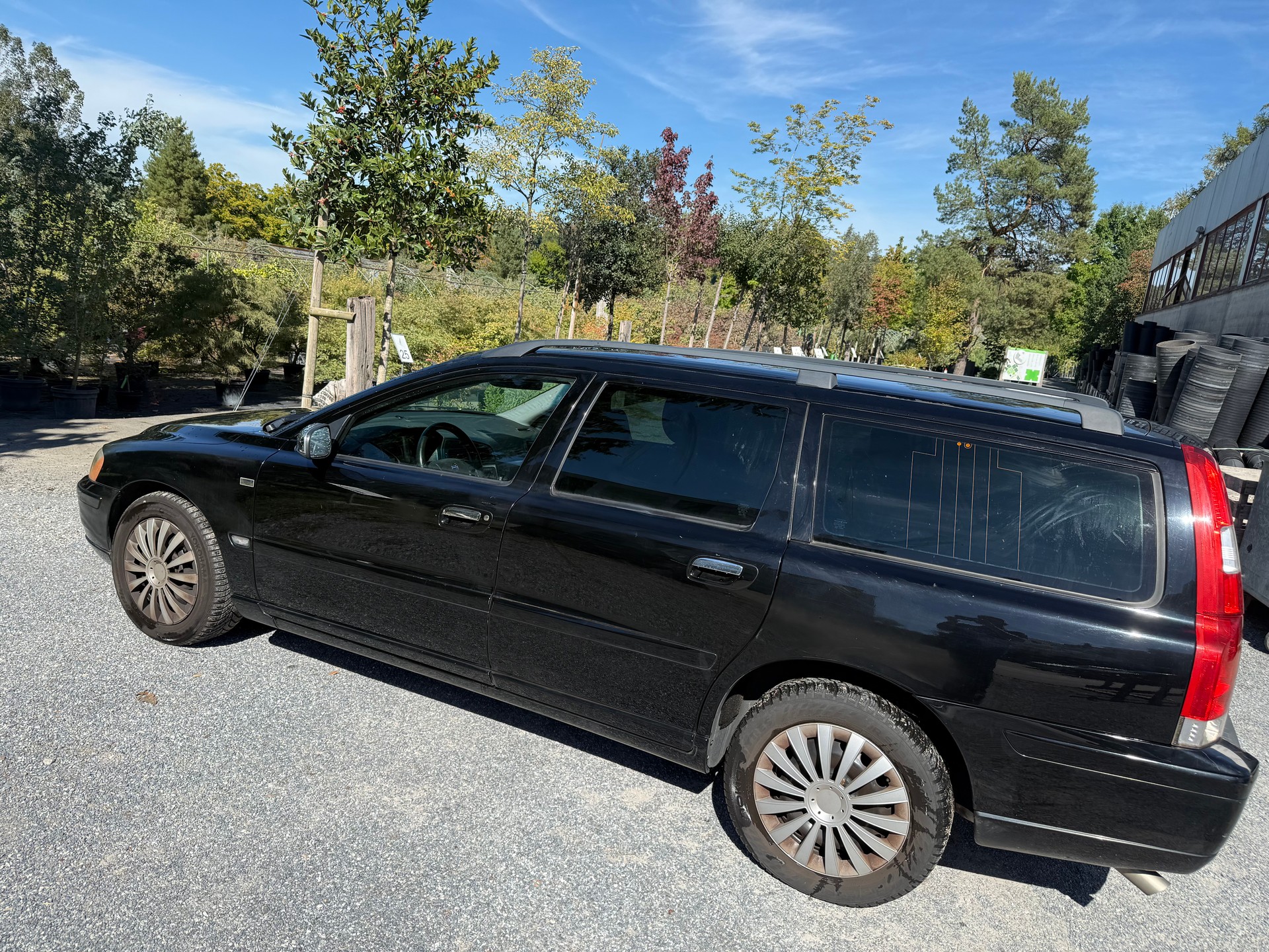 VOLVO V70 2.4 Momentum-image-4