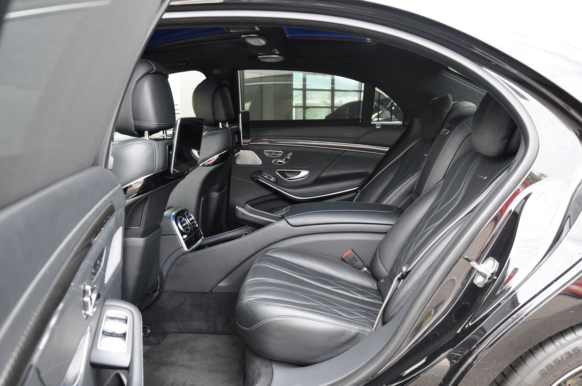 MERCEDES-BENZ S 63 AMG L 4Matic+ 9G-Tronic-image-24