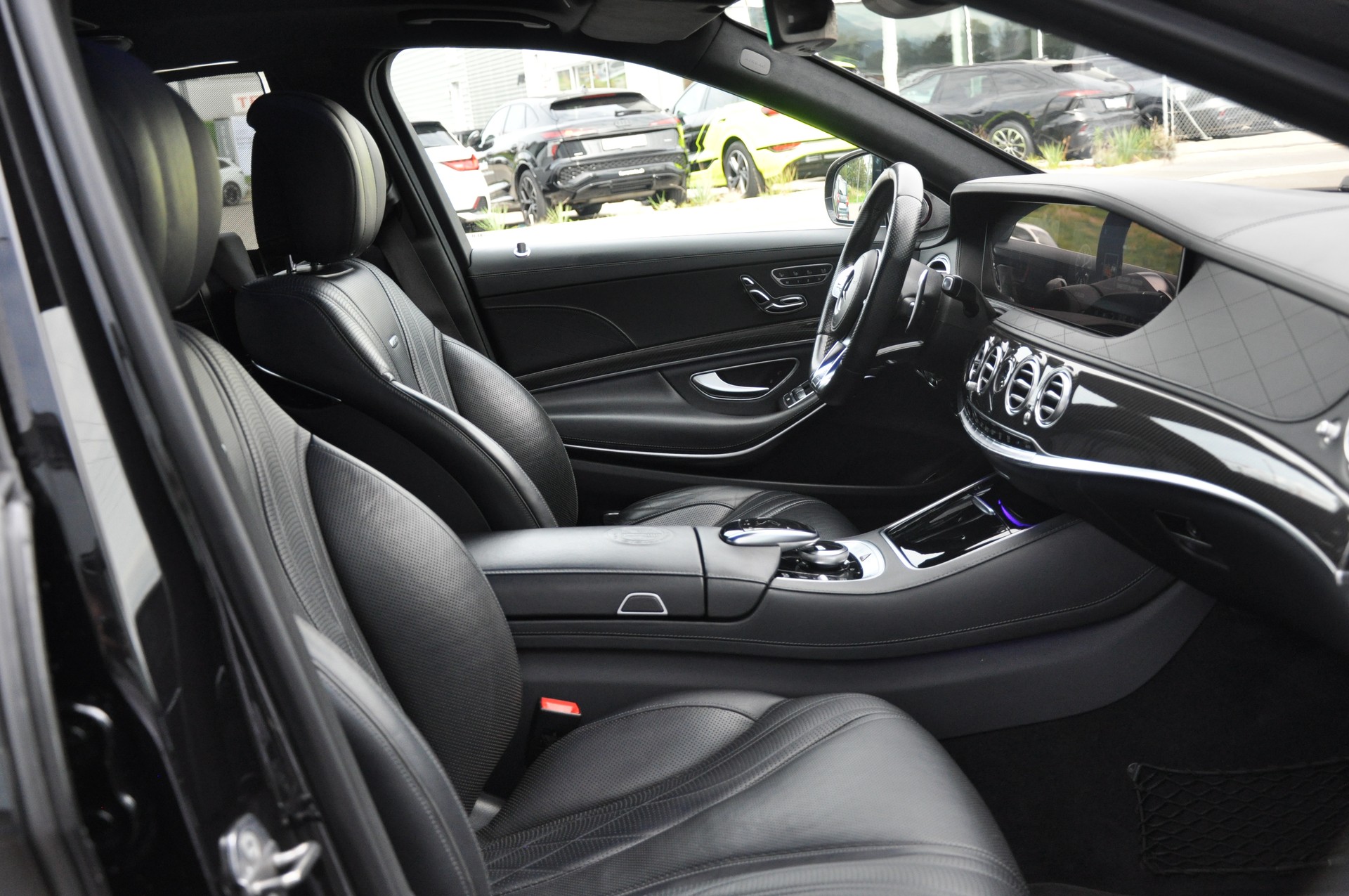 MERCEDES-BENZ S 63 AMG L 4Matic+ 9G-Tronic-image-18