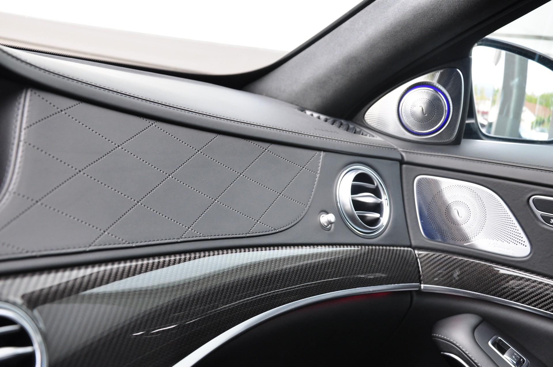 MERCEDES-BENZ S 63 AMG L 4Matic+ 9G-Tronic-image-21