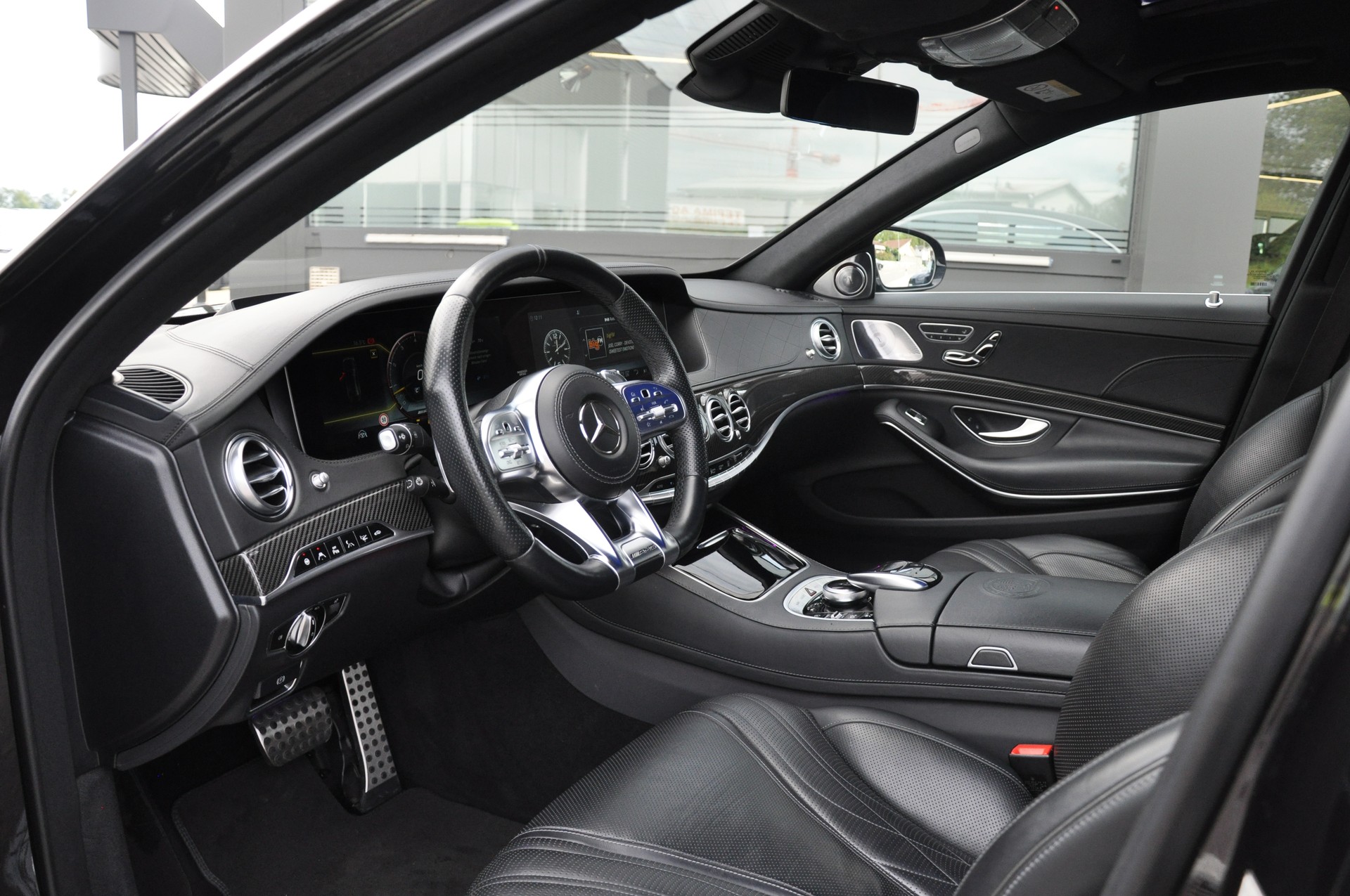 MERCEDES-BENZ S 63 AMG L 4Matic+ 9G-Tronic-image-15