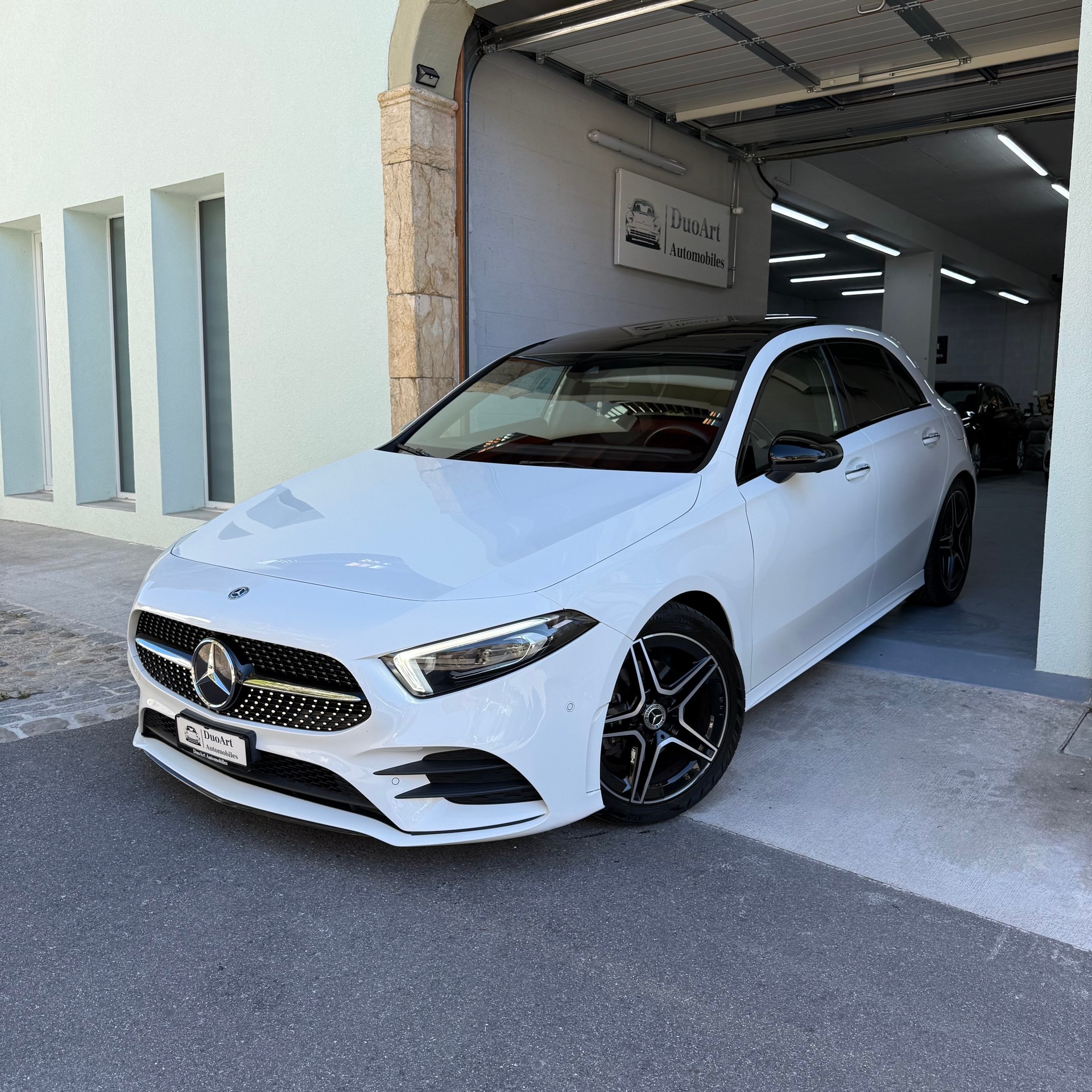 MERCEDES-BENZ A 200 AMG Line 7G-DCT-image-0