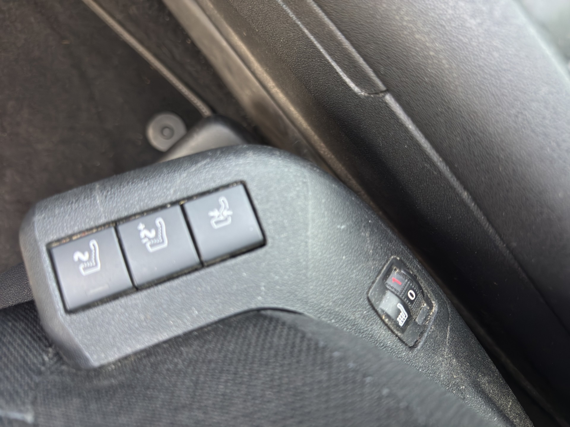CITROEN Grand C4 Picasso 1.6 BlueHDi Exclusive EAT6-image-18