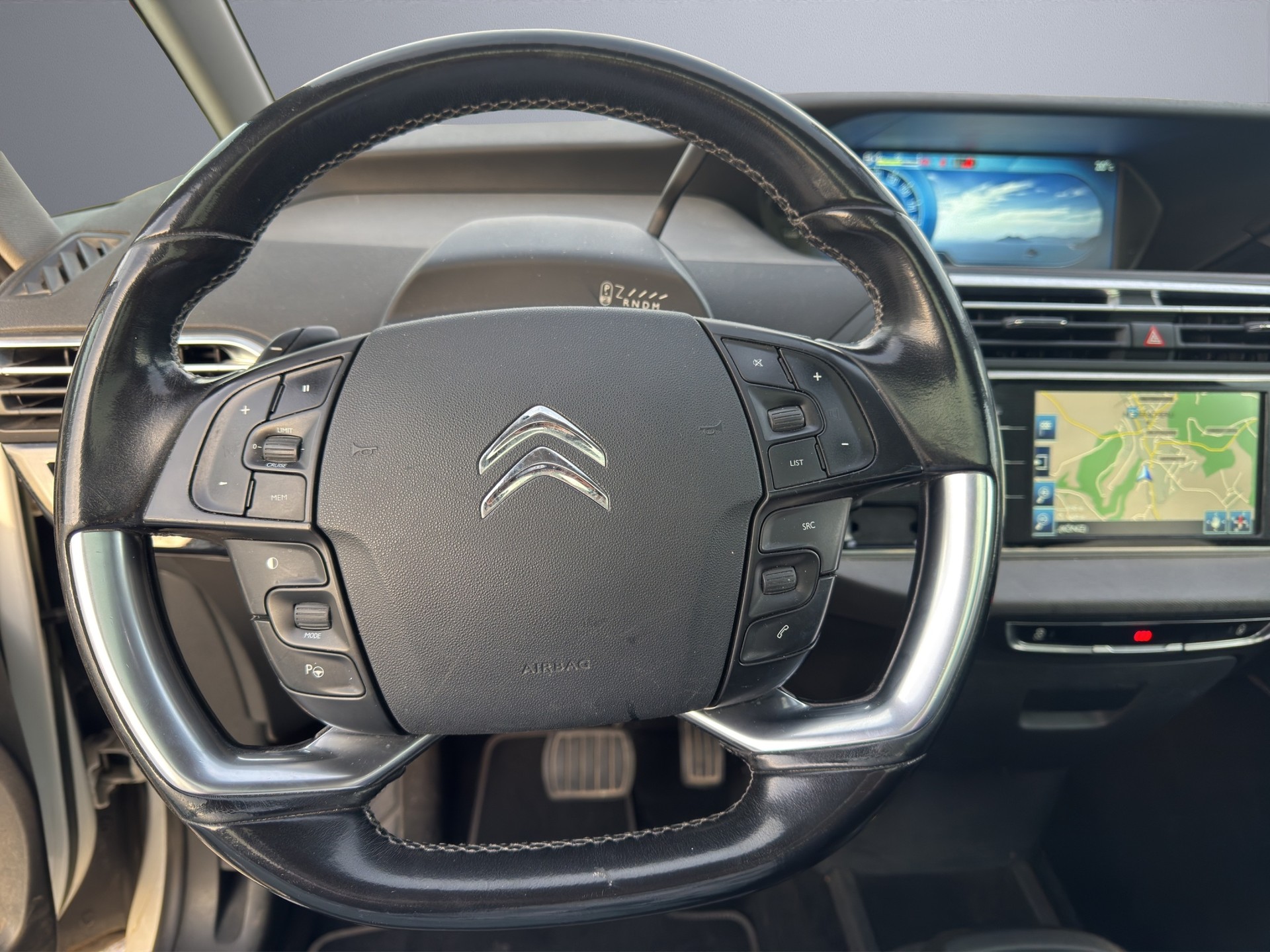 CITROEN Grand C4 Picasso 1.6 BlueHDi Exclusive EAT6-image-8