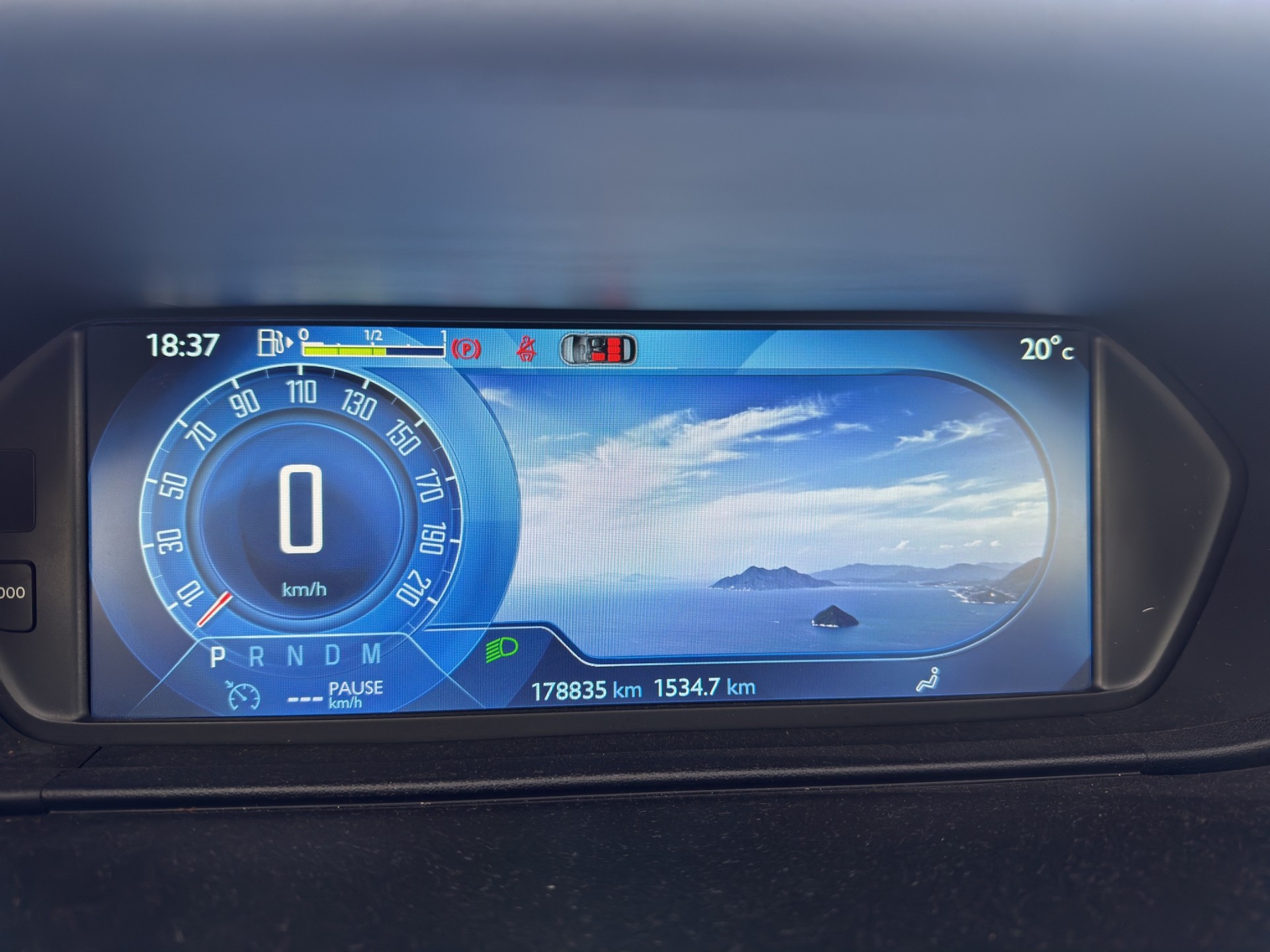 CITROEN Grand C4 Picasso 1.6 BlueHDi Exclusive EAT6-image-12