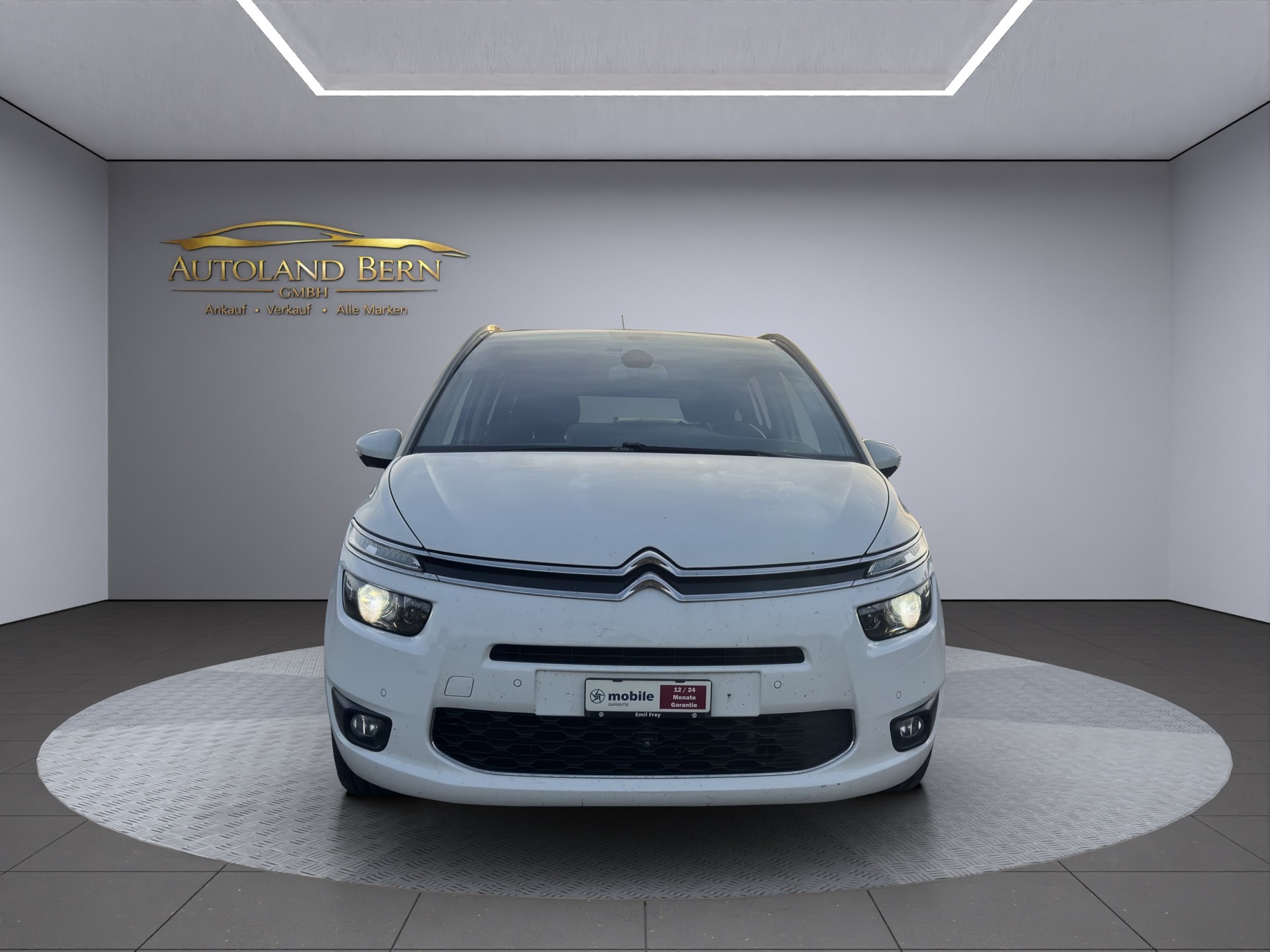 CITROEN Grand C4 Picasso 1.6 BlueHDi Exclusive EAT6-image-2