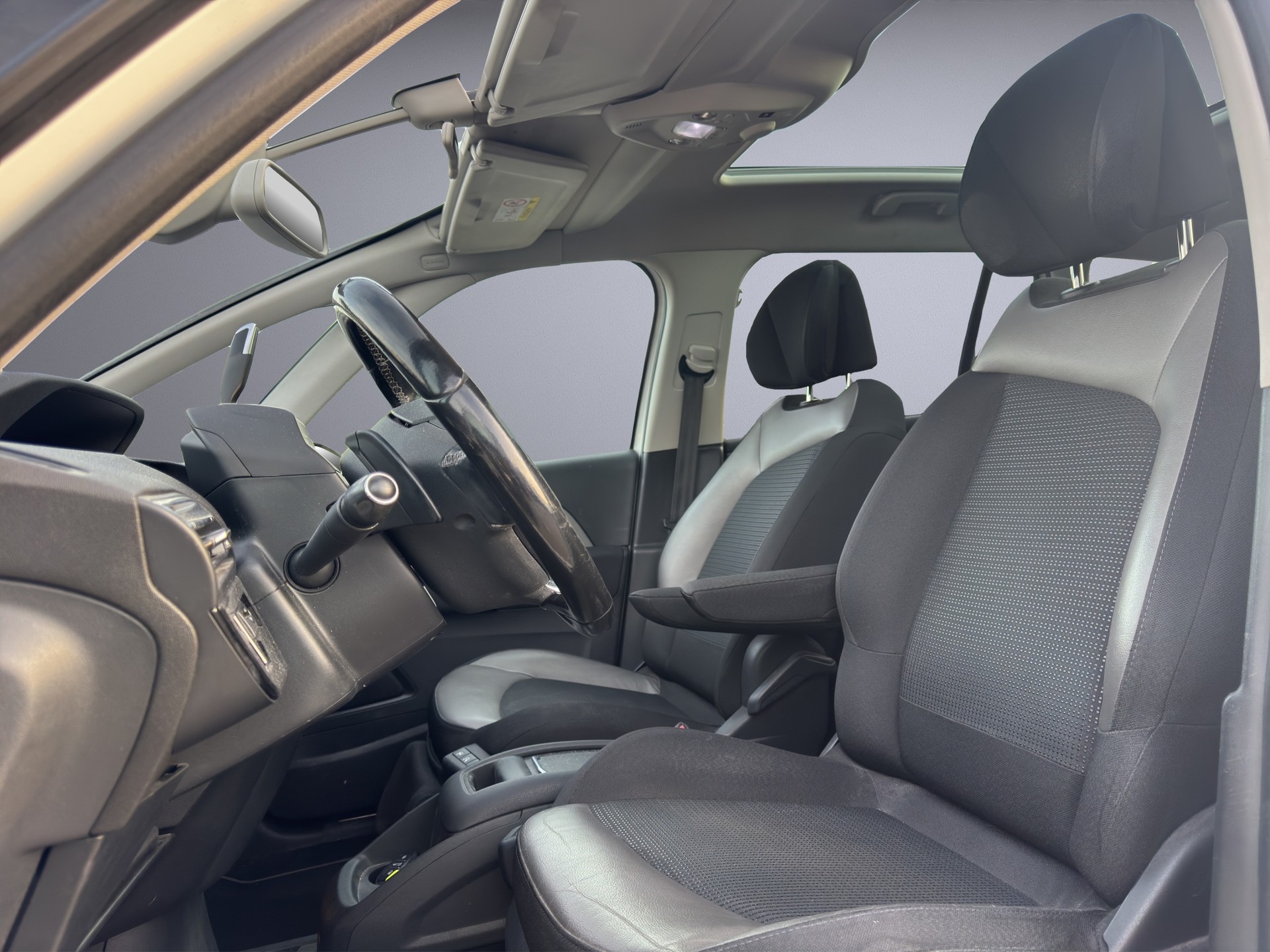 CITROEN Grand C4 Picasso 1.6 BlueHDi Exclusive EAT6-image-15