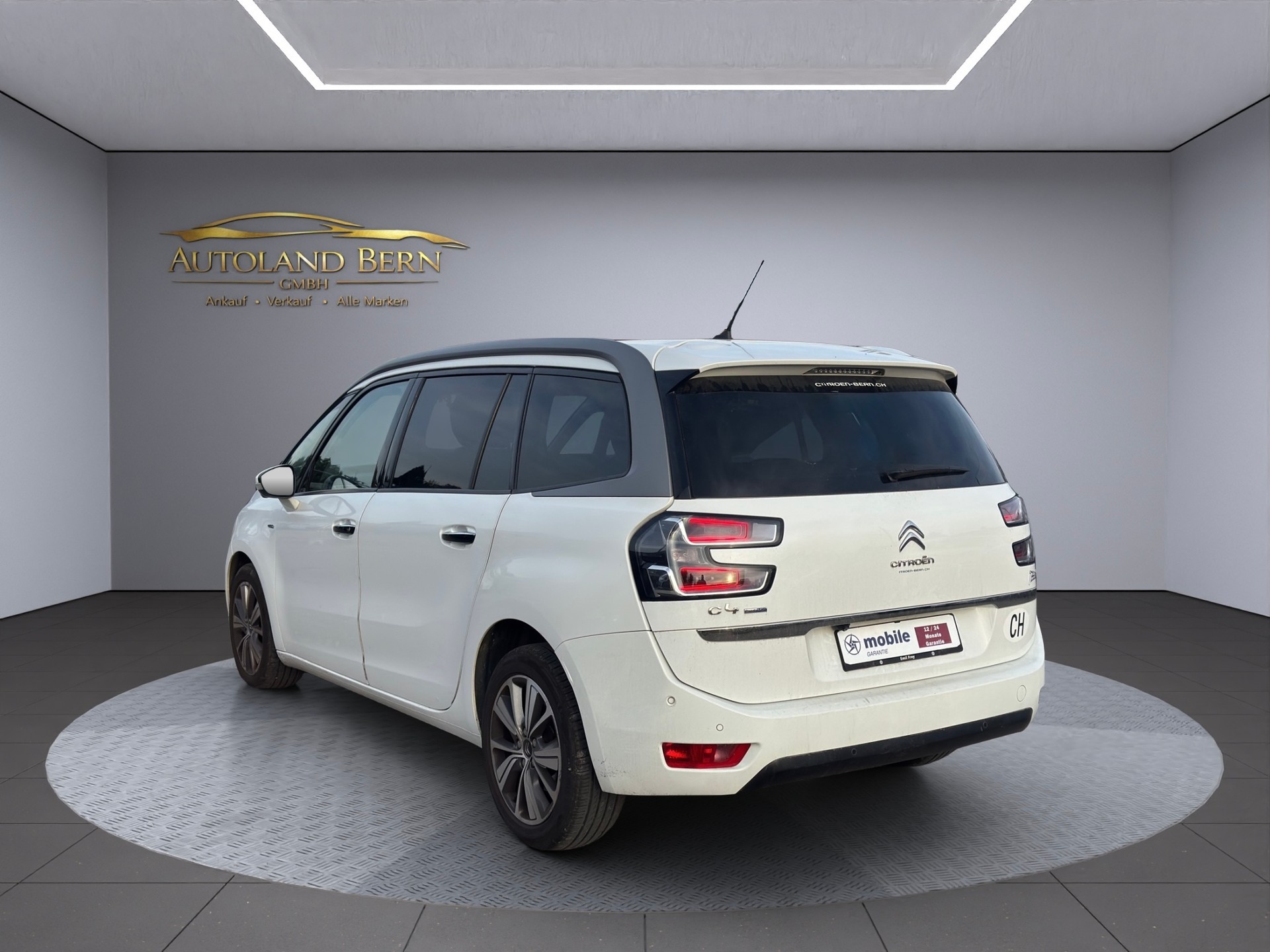 CITROEN Grand C4 Picasso 1.6 BlueHDi Exclusive EAT6-image-5