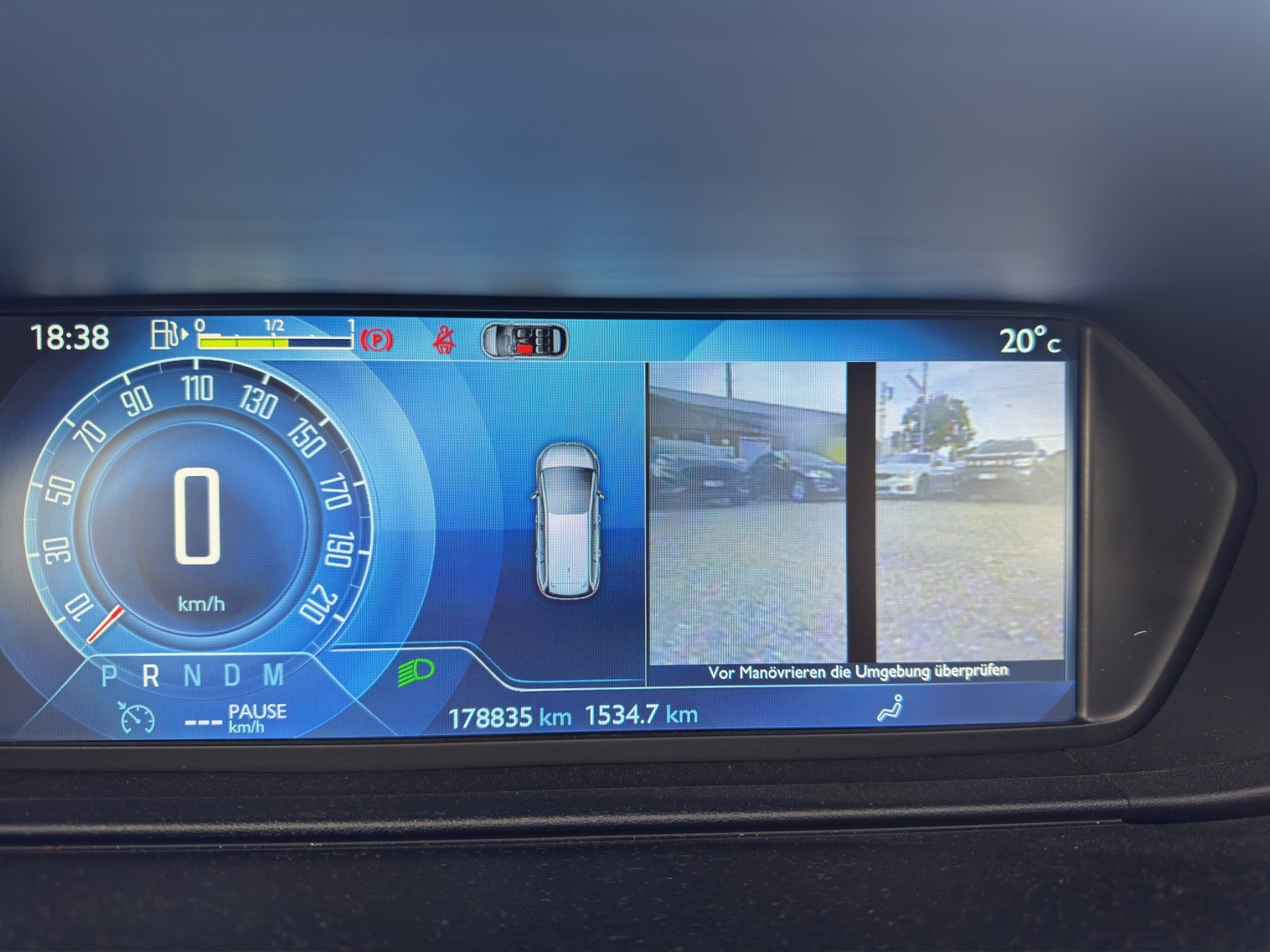 CITROEN Grand C4 Picasso 1.6 BlueHDi Exclusive EAT6-image-11
