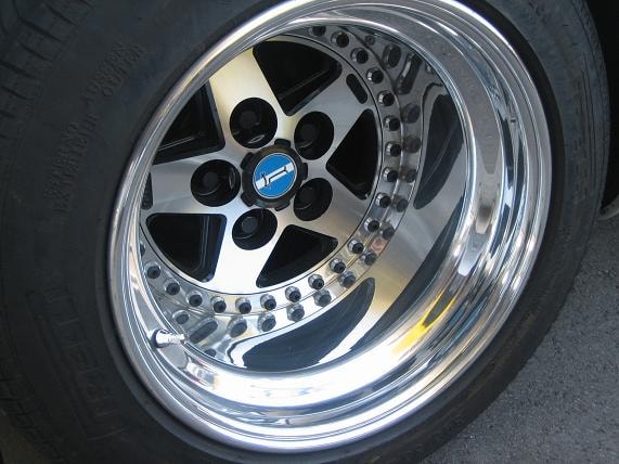 DE TOMASO GT5/S-image-2