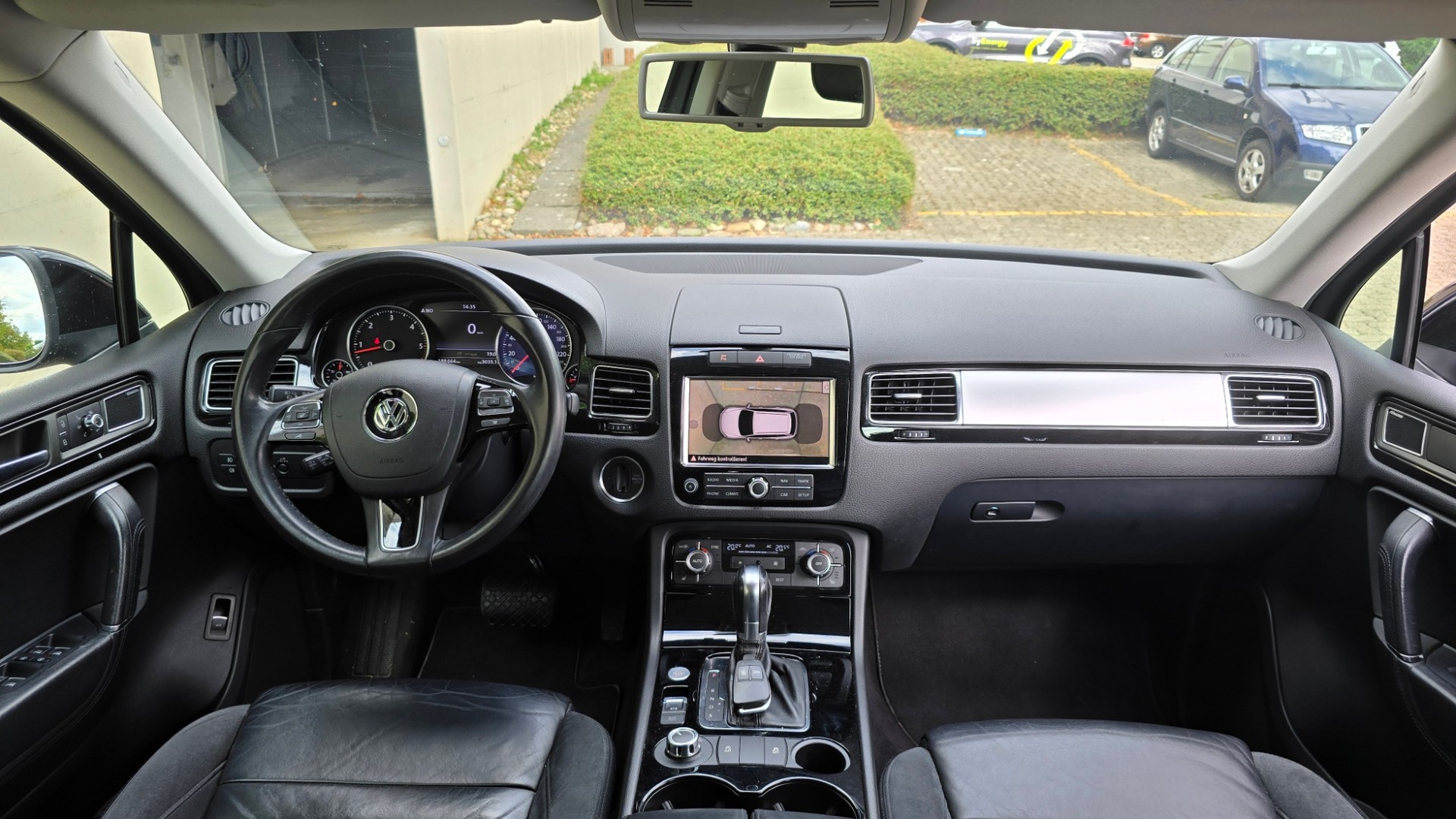 VW Touareg 3.0 V6 TDI 245 BlueMT-image-4