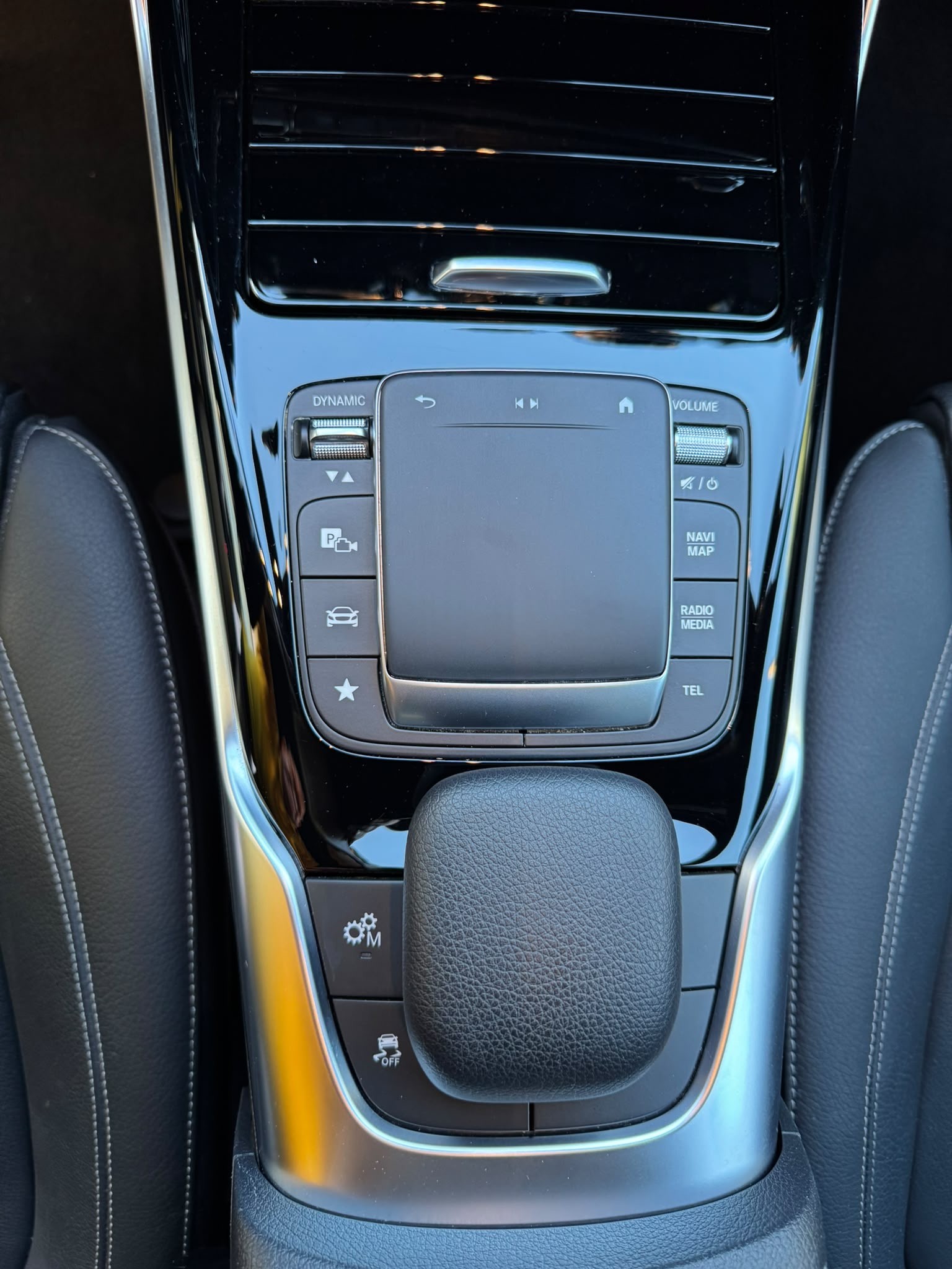 MERCEDES-BENZ A 35 AMG 4matic-image-7