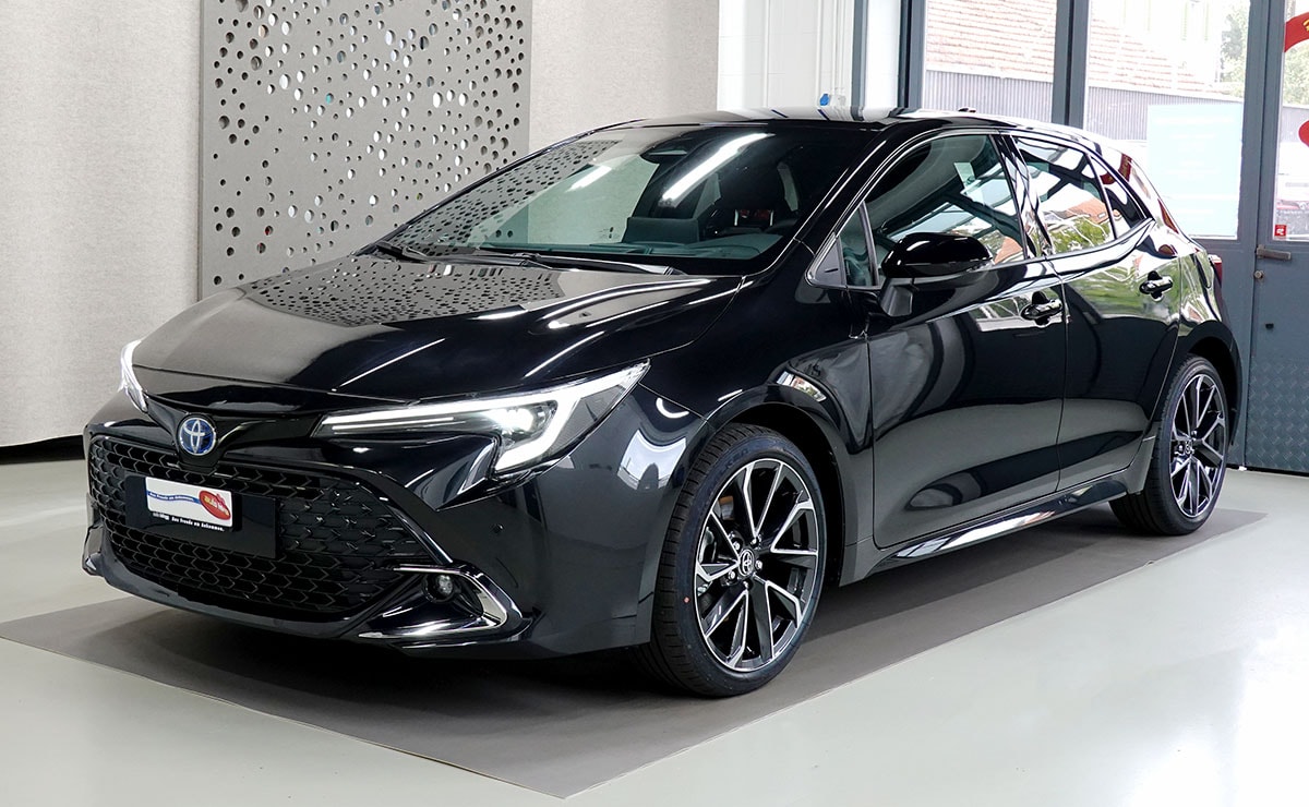 TOYOTA Corolla 2.0 HSD Premiumt e- CVT-image-0