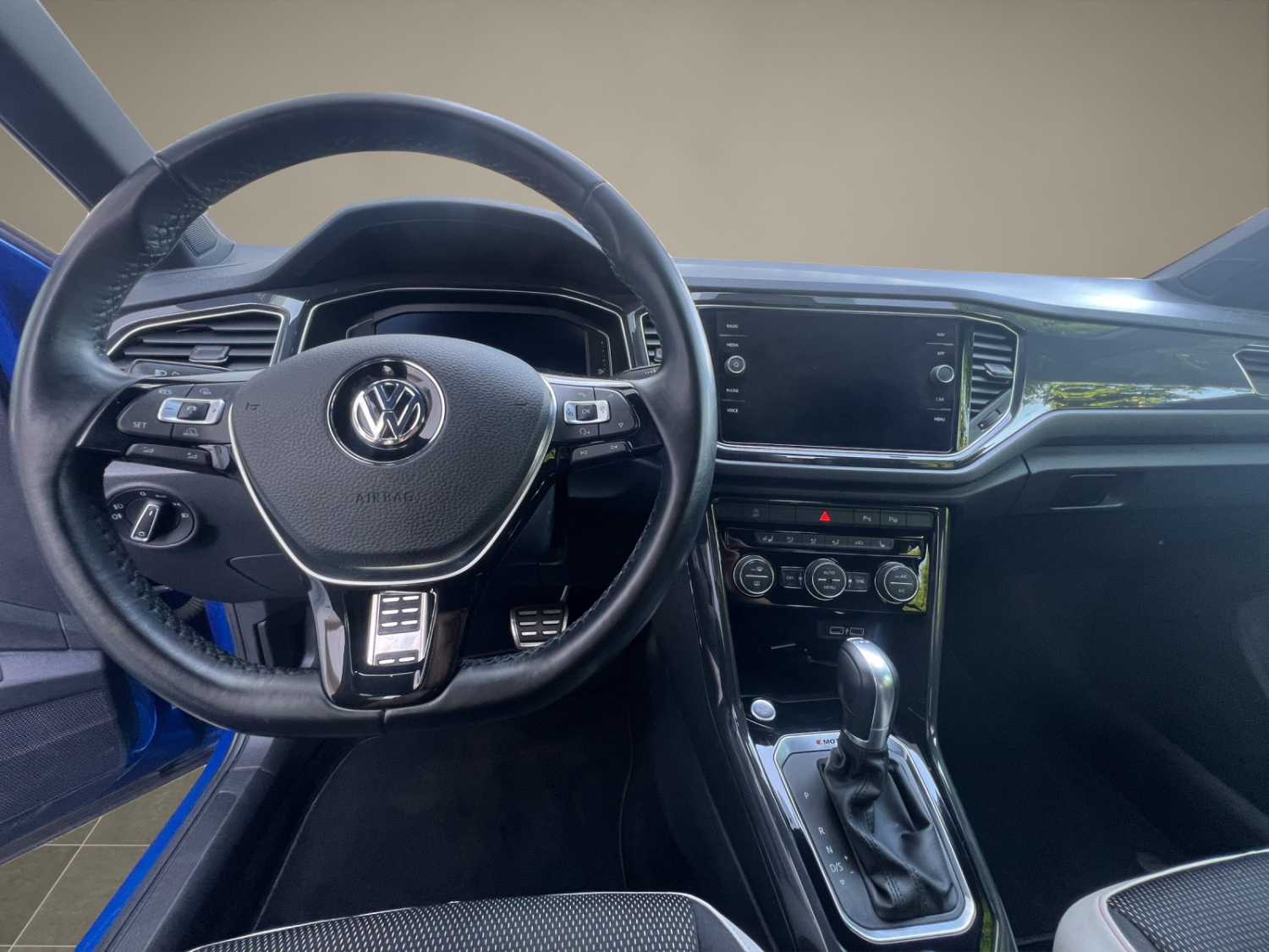 VW T-Roc 2.0 TSI Sport DSG 4motion-image-9