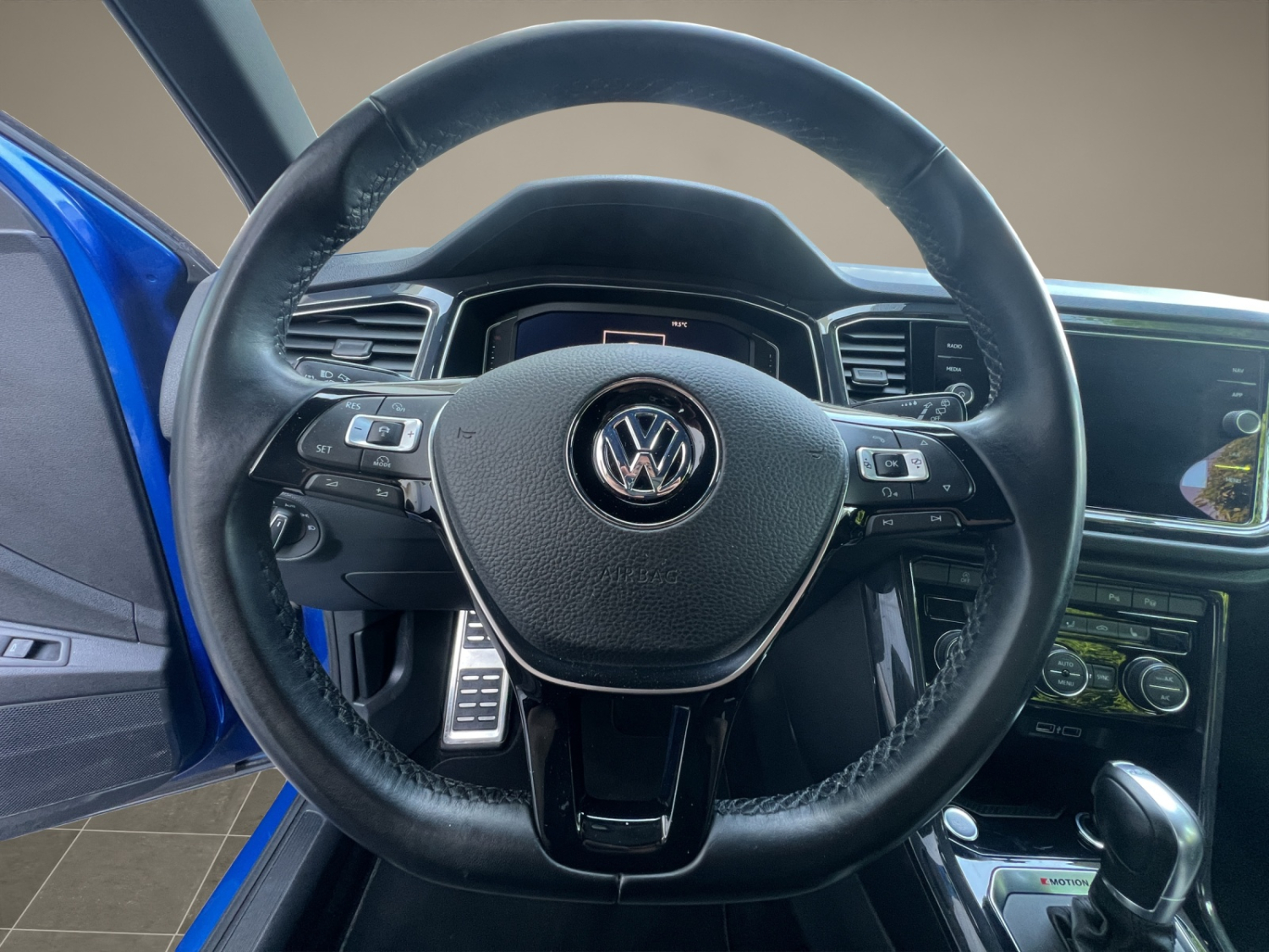 VW T-Roc 2.0 TSI Sport DSG 4motion-image-15