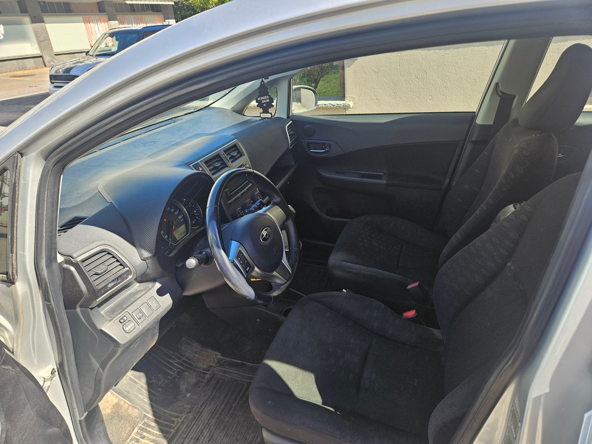 SUBARU Trezia 1.4D Swiss Luxury Automatic-image-7